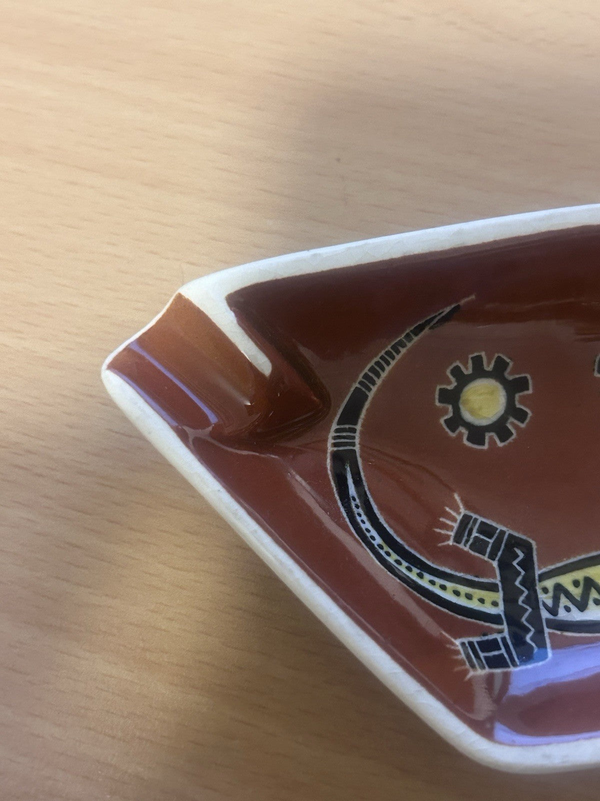 Vintage Australian Pottery Ashtray Lizard Design ~ Aboriginal Art Style