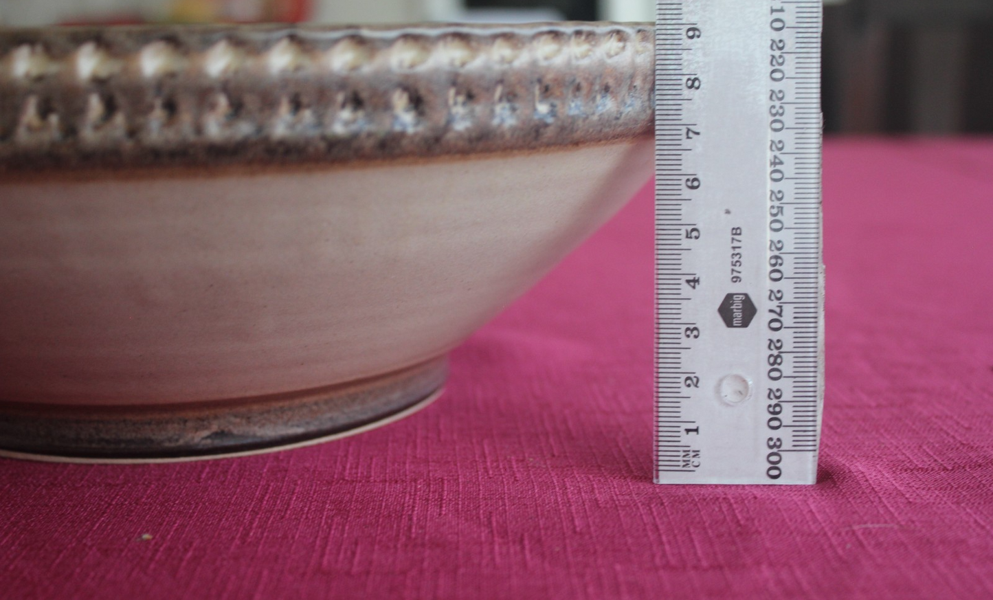 Vintage Studio Pottery Bowl – Earthy Glaze with Hand-Painted Floral Motive