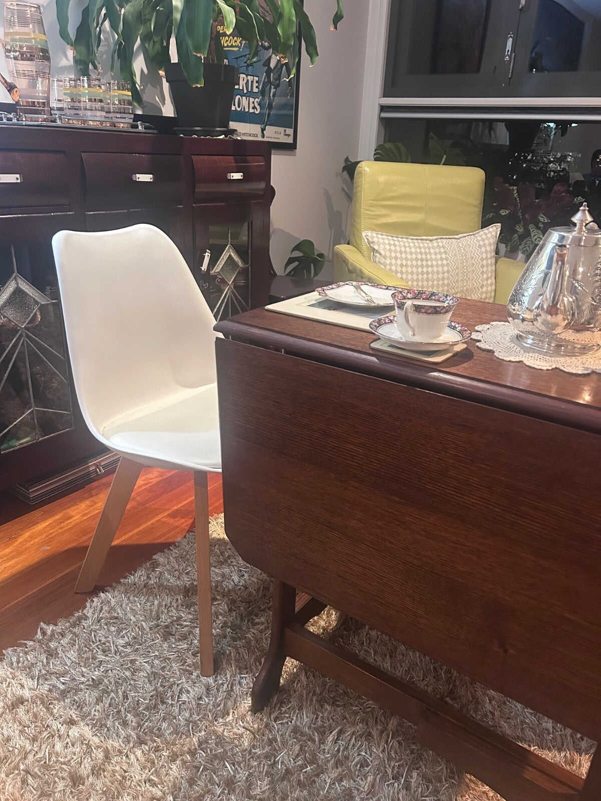 Antique Drop-Leaf Dining Table | Early 20th Century | Restored | – 90cm x 140cm