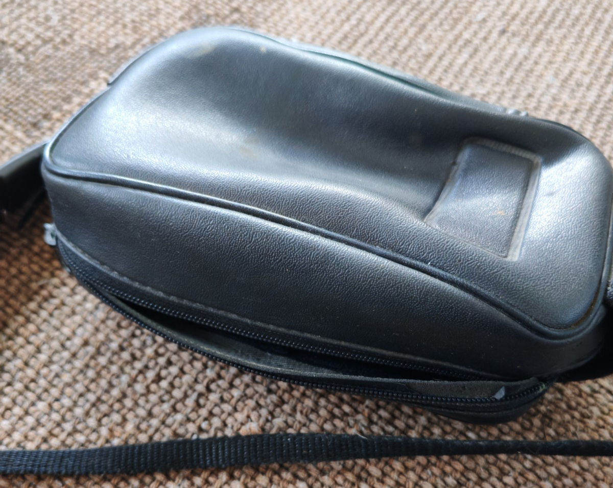 Pentax Zoom 70-S Date 35mm Compact Film Camera + Case