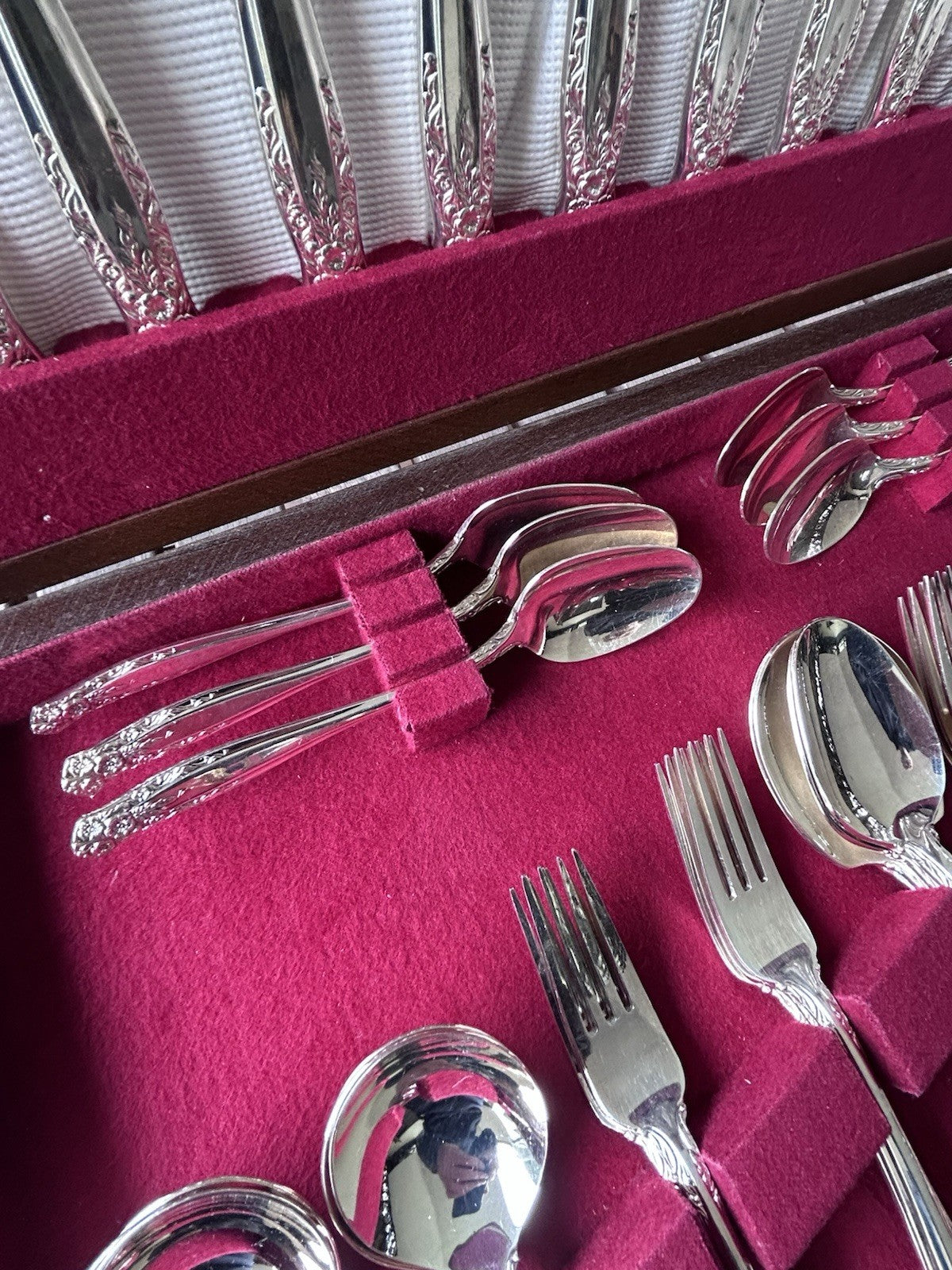 Grosvenor Laureate Silver Plated Cutlery Set for 6 + Serving Pieces 1960s Vintag