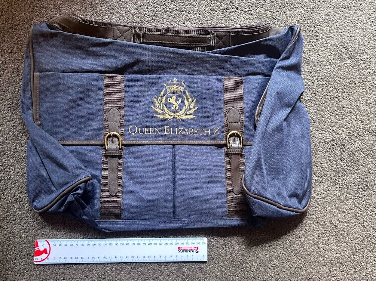 QUEEN ELIZABETH 2 CABIN BAG QE2 LUGGAGE RARE UNUSED