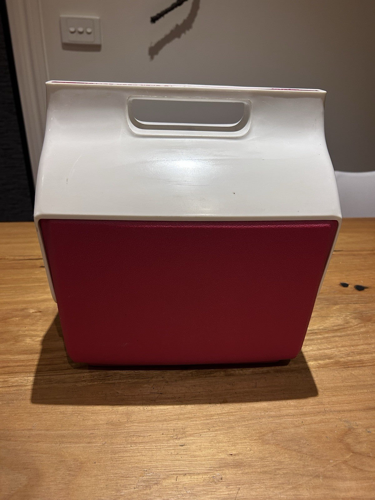 Vintage Igloo Little Playmate Cooler Red & White Retro Lunchbox USA Made 1980s