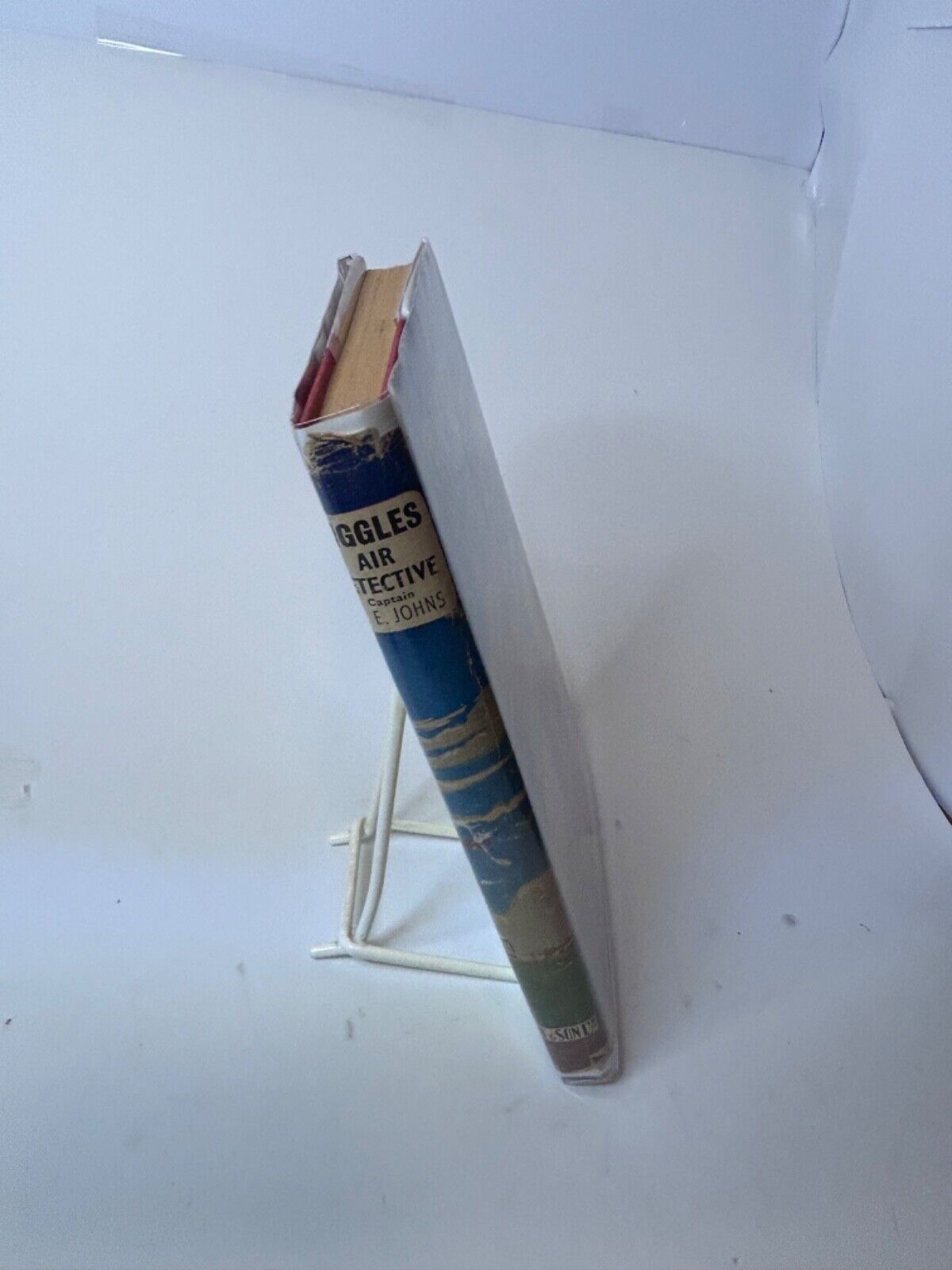 Biggles Of The Special Air Police Captain W E Johns 1960s Dust Jacket Hardcover