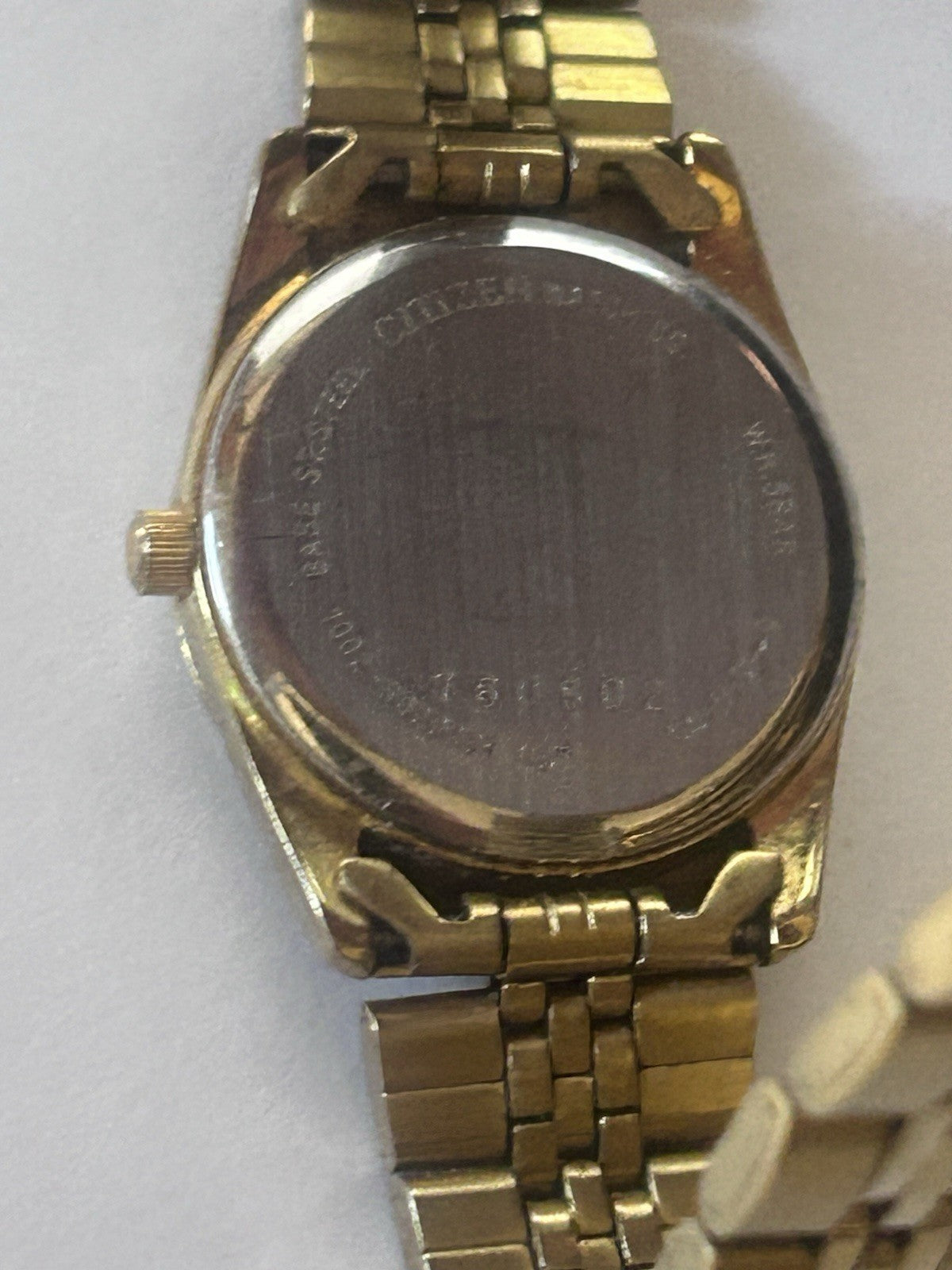 Citizen Quartz WR50 Gold Tone Women’s Watch Day Date New Battery Japan