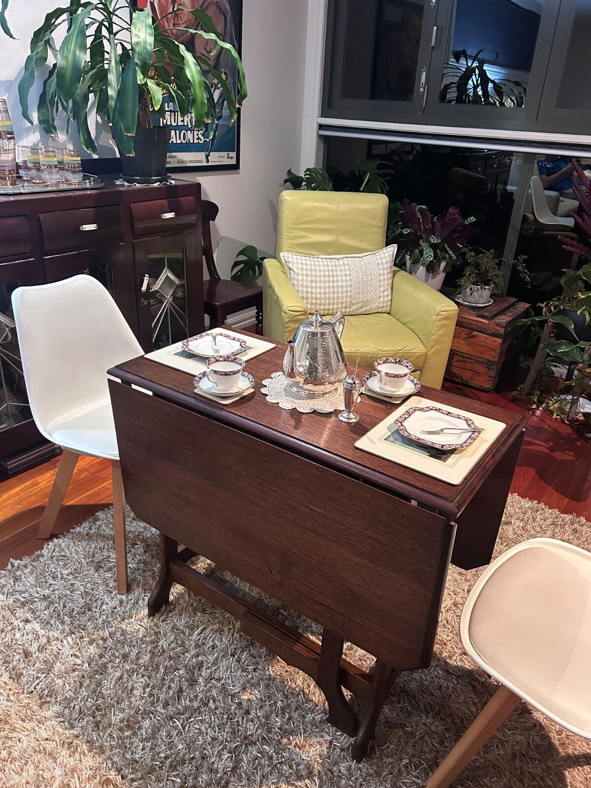 Antique Drop-Leaf Dining Table | Early 20th Century | Restored | – 90cm x 140cm