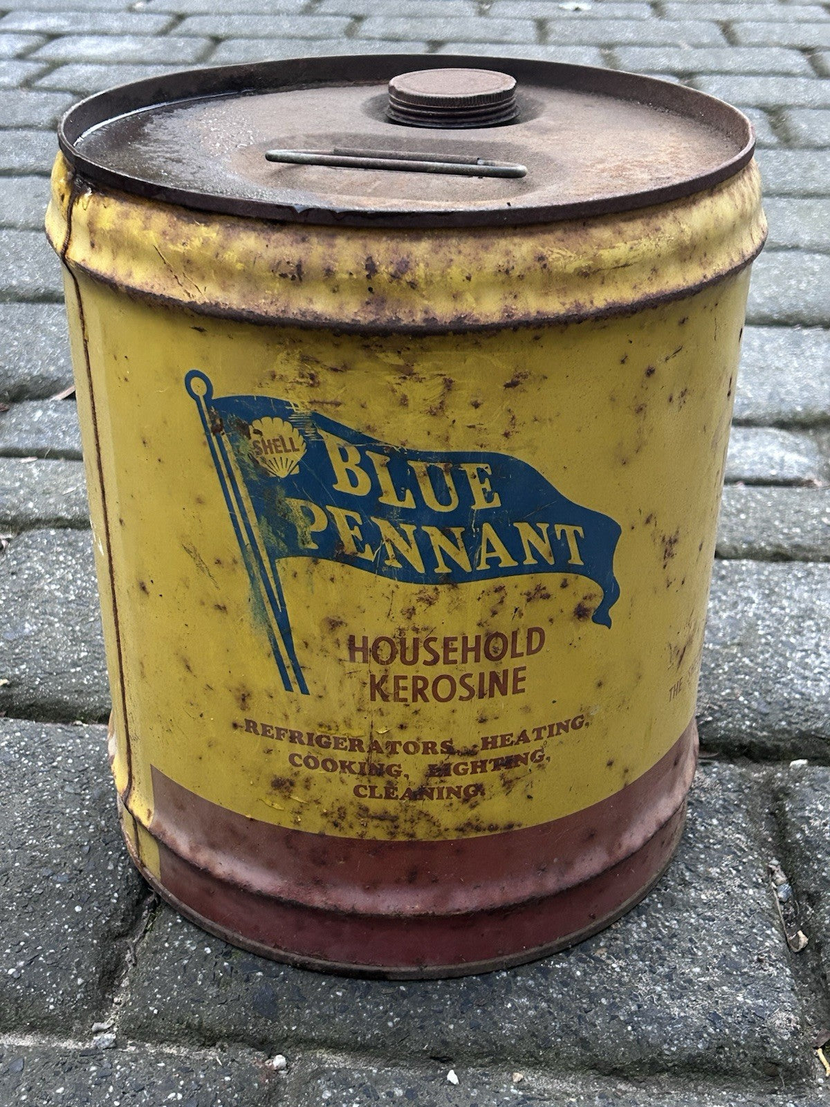 Vintage Shell Blue Pennant Kerosene Tin 4 Gal Yellow Petrol Can Inflammable