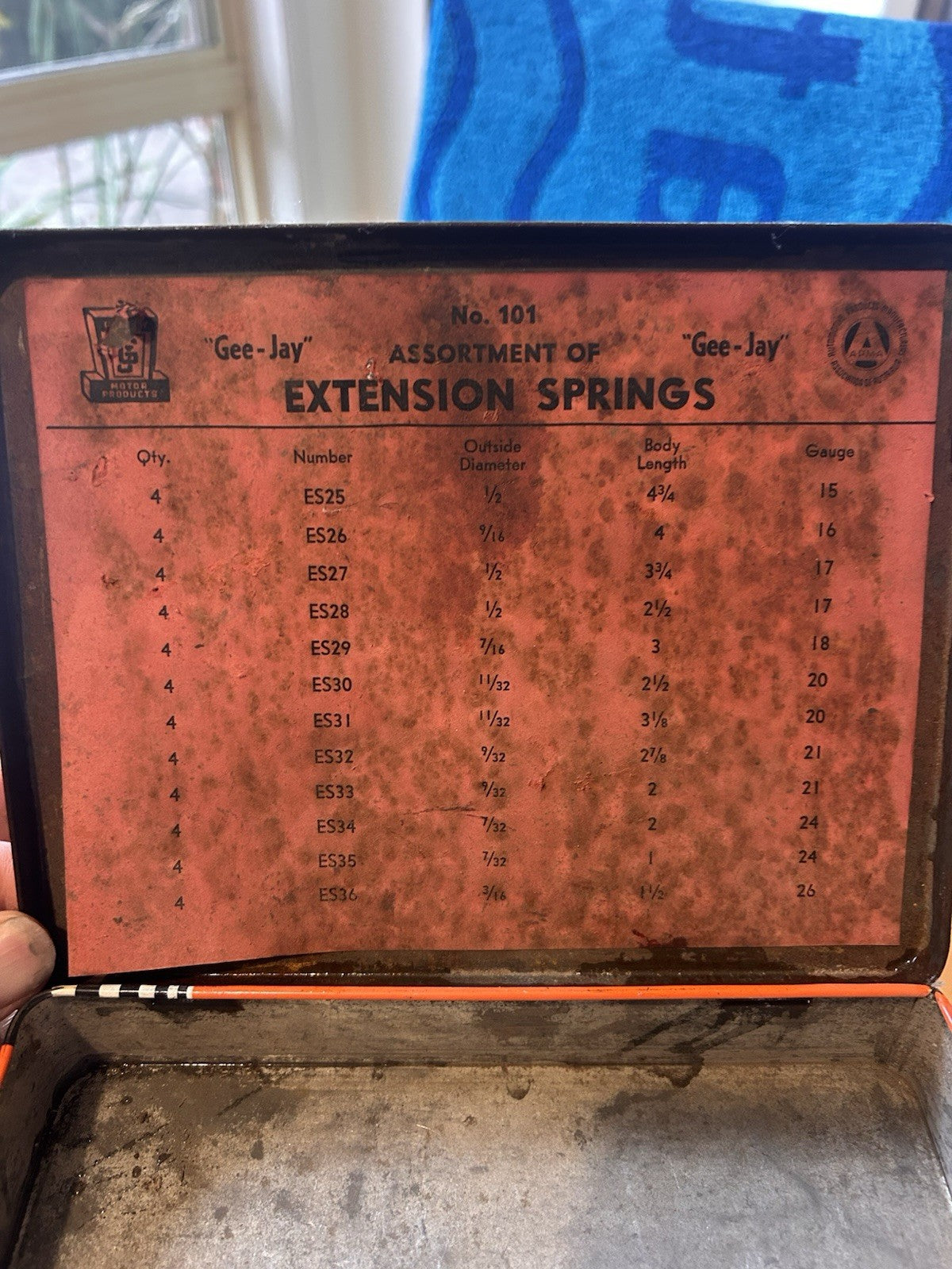 Vintage Gee-Jay Extension Springs Tin No.101 Australian Motor Products Case