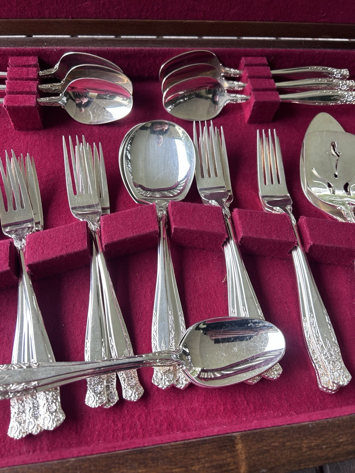 Grosvenor Laureate Silver Plated Cutlery Set for 6 + Serving Pieces 1960s Vintag