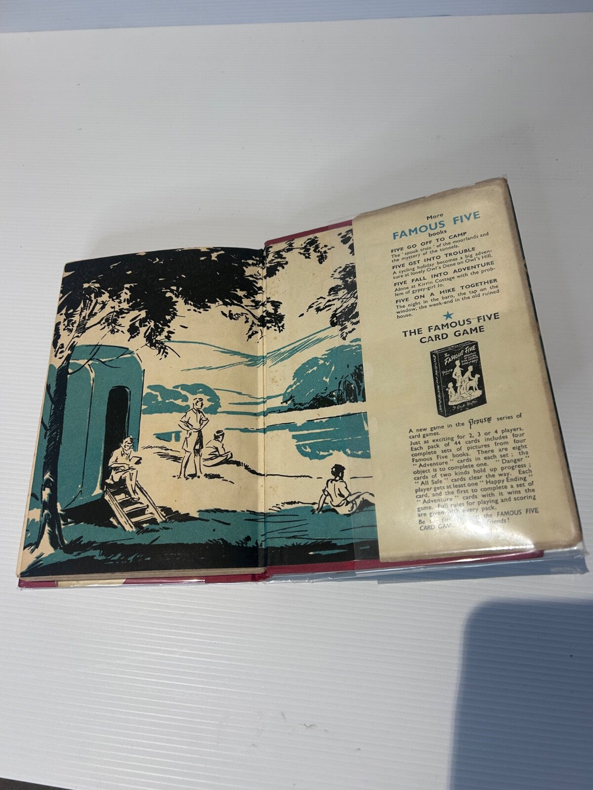 Enid Blyton Five Go Off in a Caravan 1952 HC DJ 6th Impr Famous Five