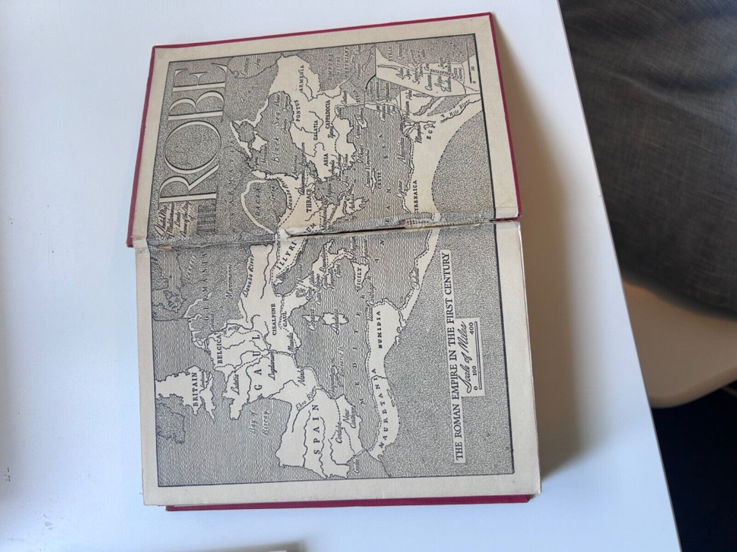 The Robe - Lloyd C. Douglas 1st Edition 1943 RARE Dust Jacket