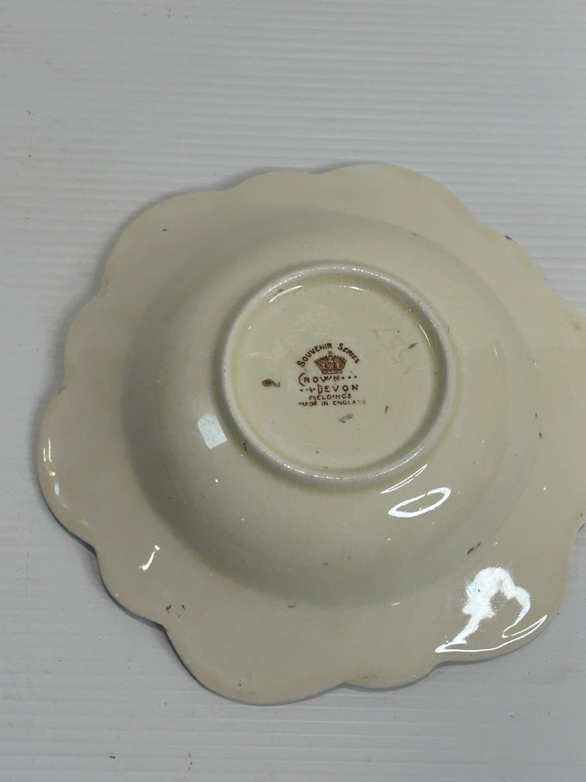 Crown Devon Souvenir Dish Greenmount Beach Coolangatta QLD c1930s