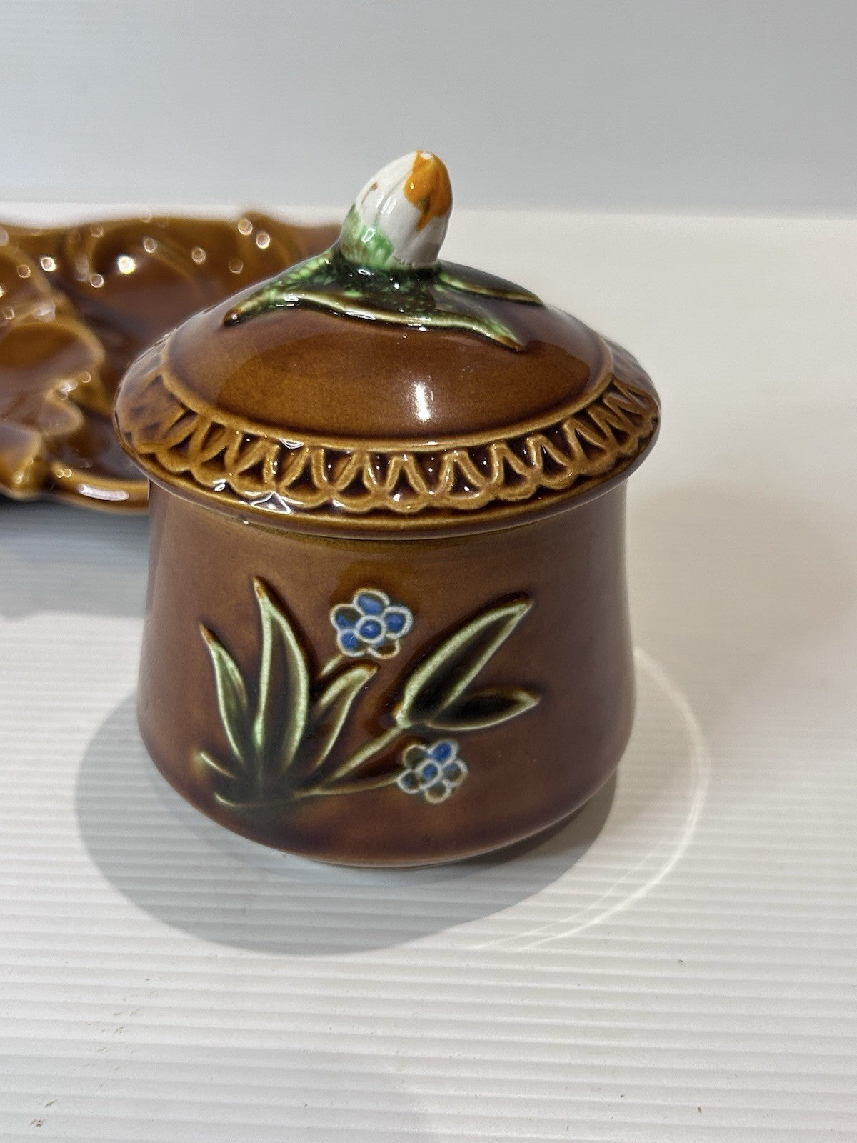 Vintage Japanese Pottery Condiment Set – Hand-Painted Brown Glaze Floral