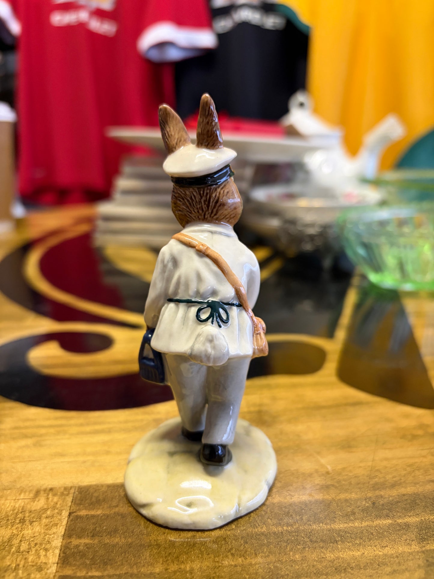 Royal Doulton Milkman Bunnykins DB125 – Special Edition of 1,000