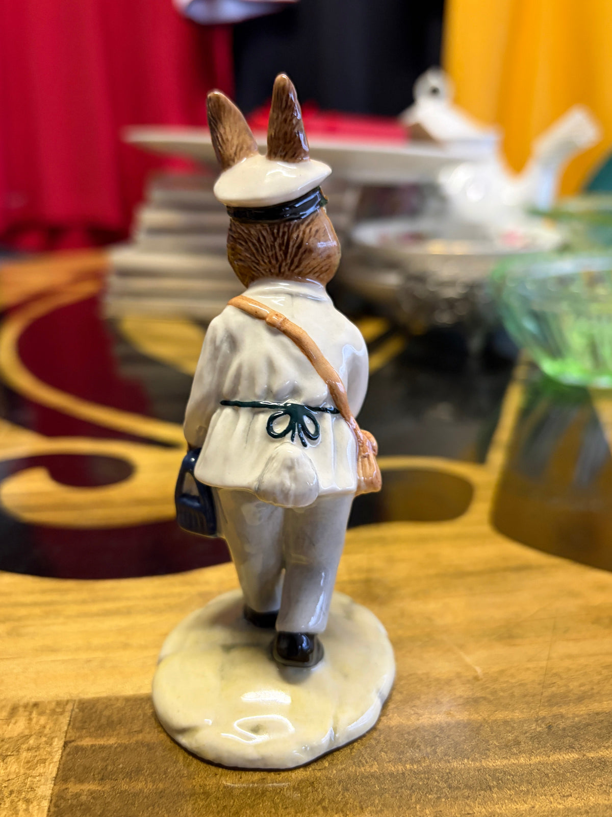 Royal Doulton Milkman Bunnykins DB125 – Special Edition of 1,000