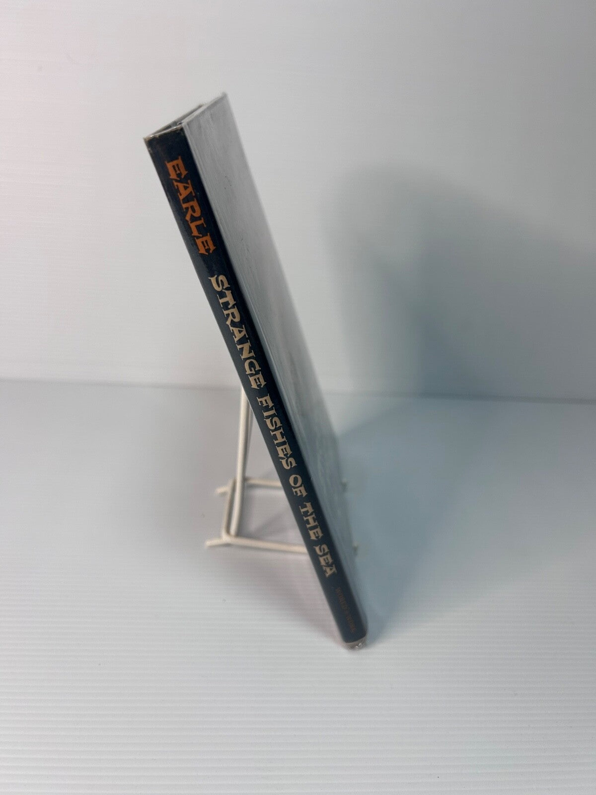 Strange Fishes of the Sea Olive L. Earle 1969 HC DJ World's Work 1st Ed