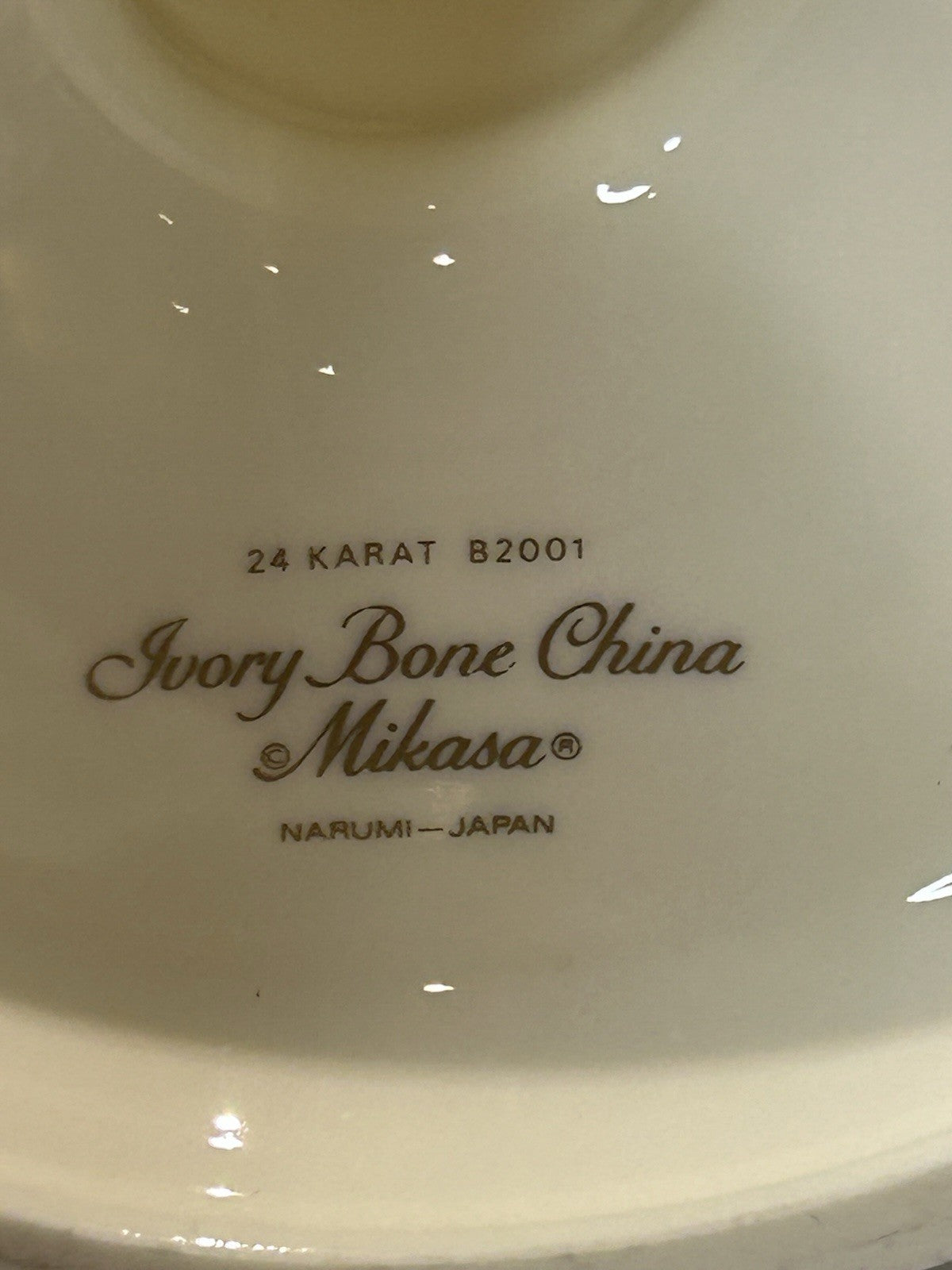Mikasa Ivory Bone China Candle Holder B2001 Japan 24K Gold Trim 18cm