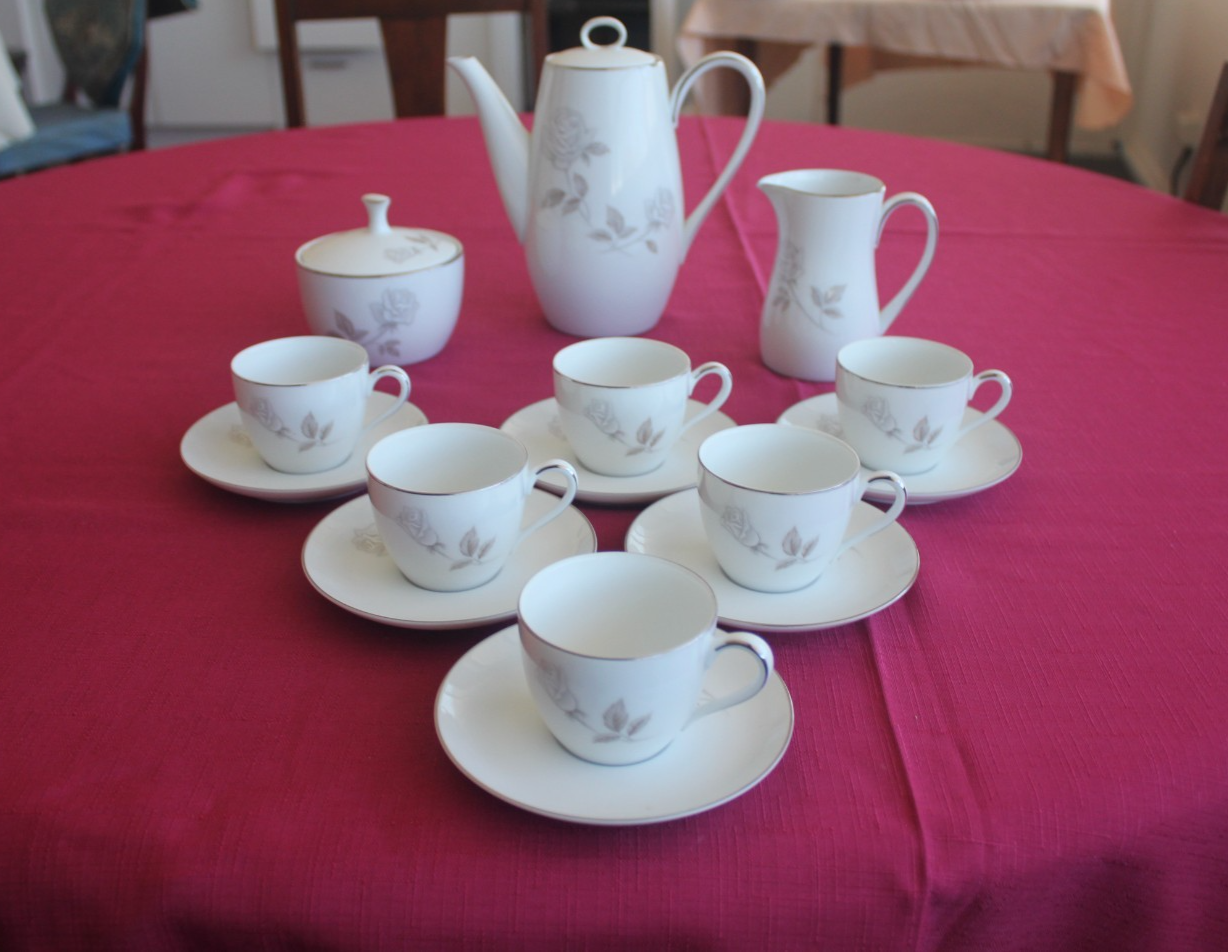Vintage Noritake “Rosay” Coffee Service – Japan – 15-Piece Set