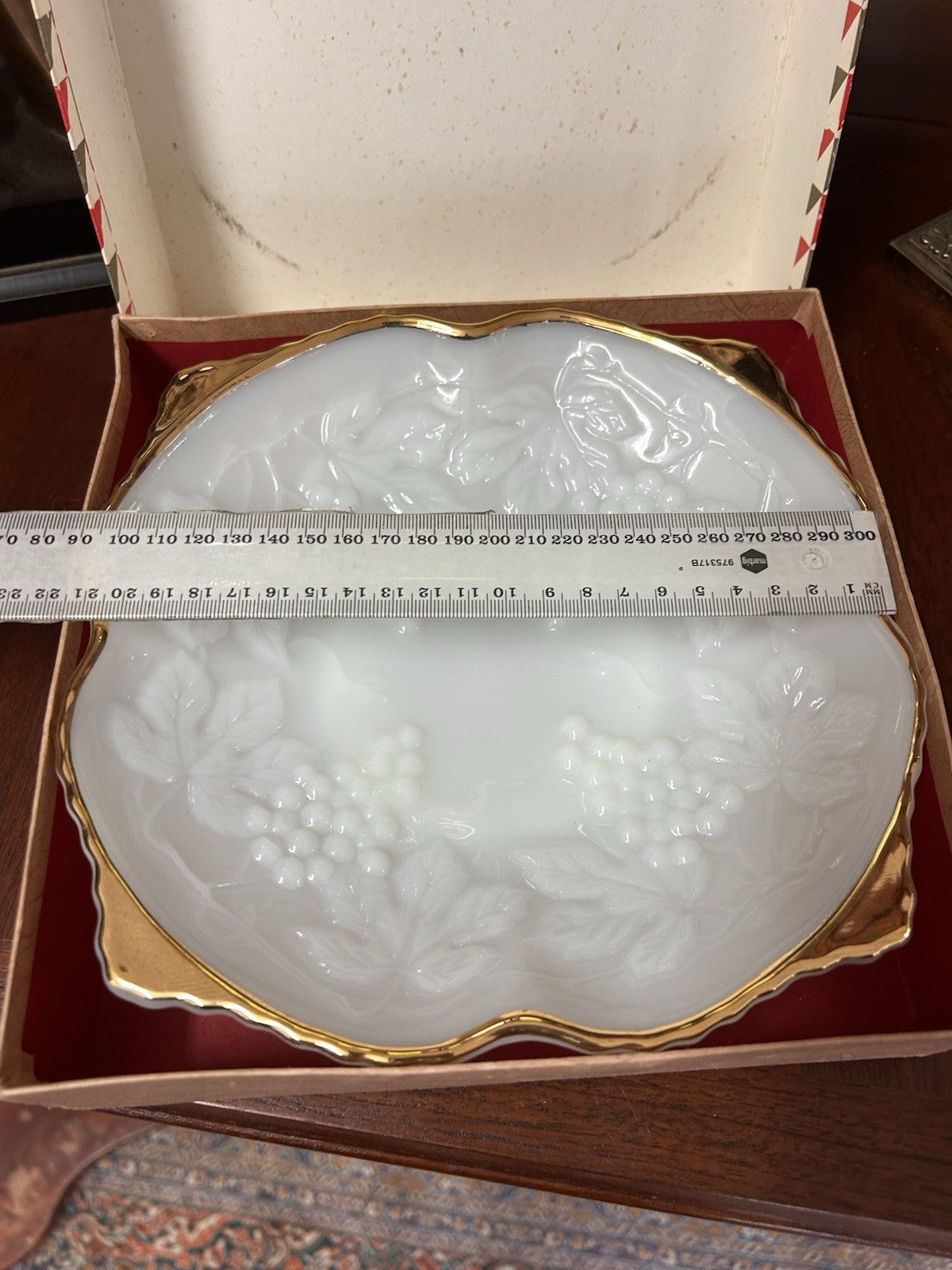Vintage Anchor Hocking Milk Glass Grape Serving Dish Gold Rim Boxed USA