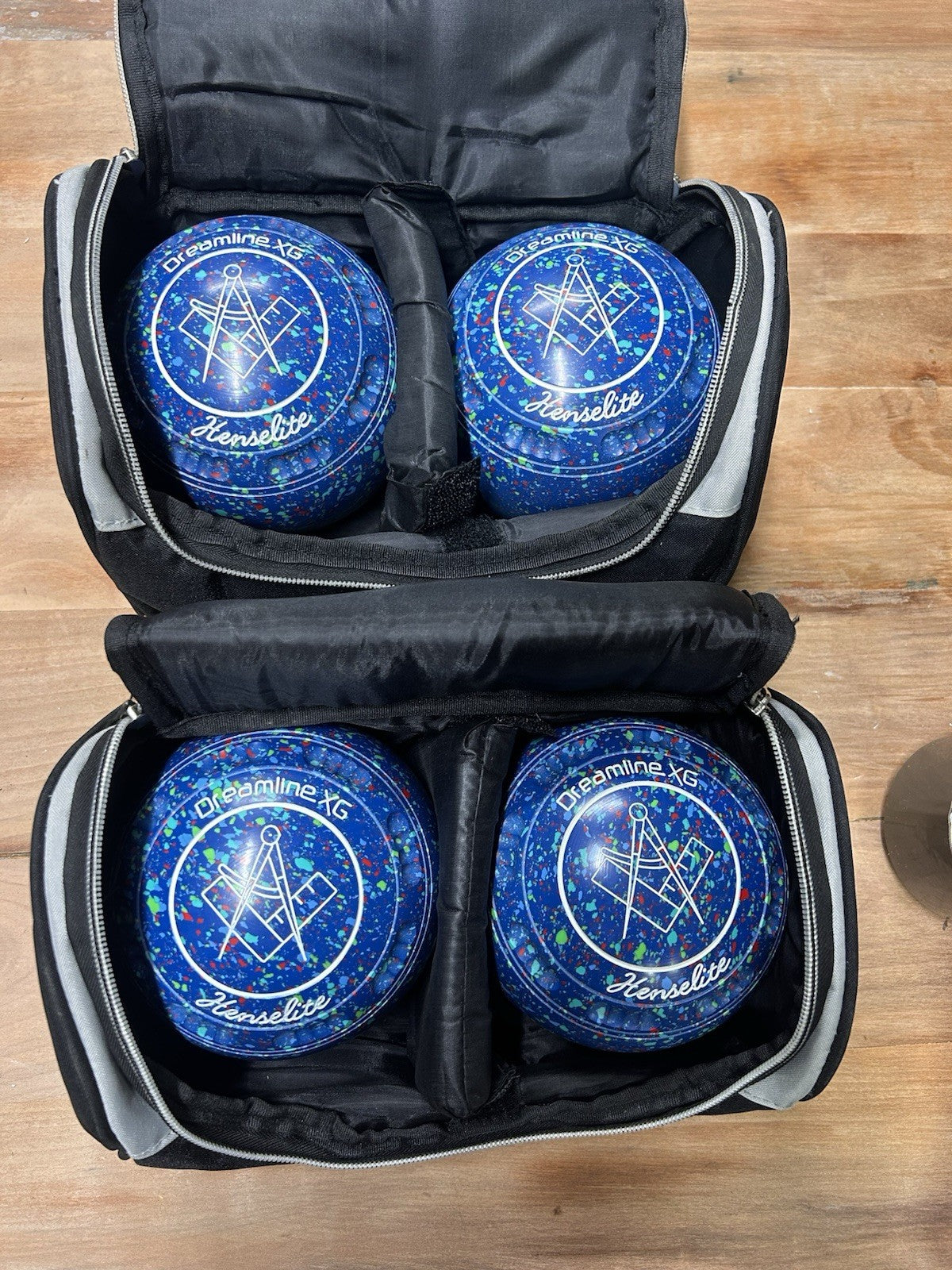 Henselite Dreamline XG Lawn Bowls Size 3H Blue Speckle Set of 4 + Bags & Box
