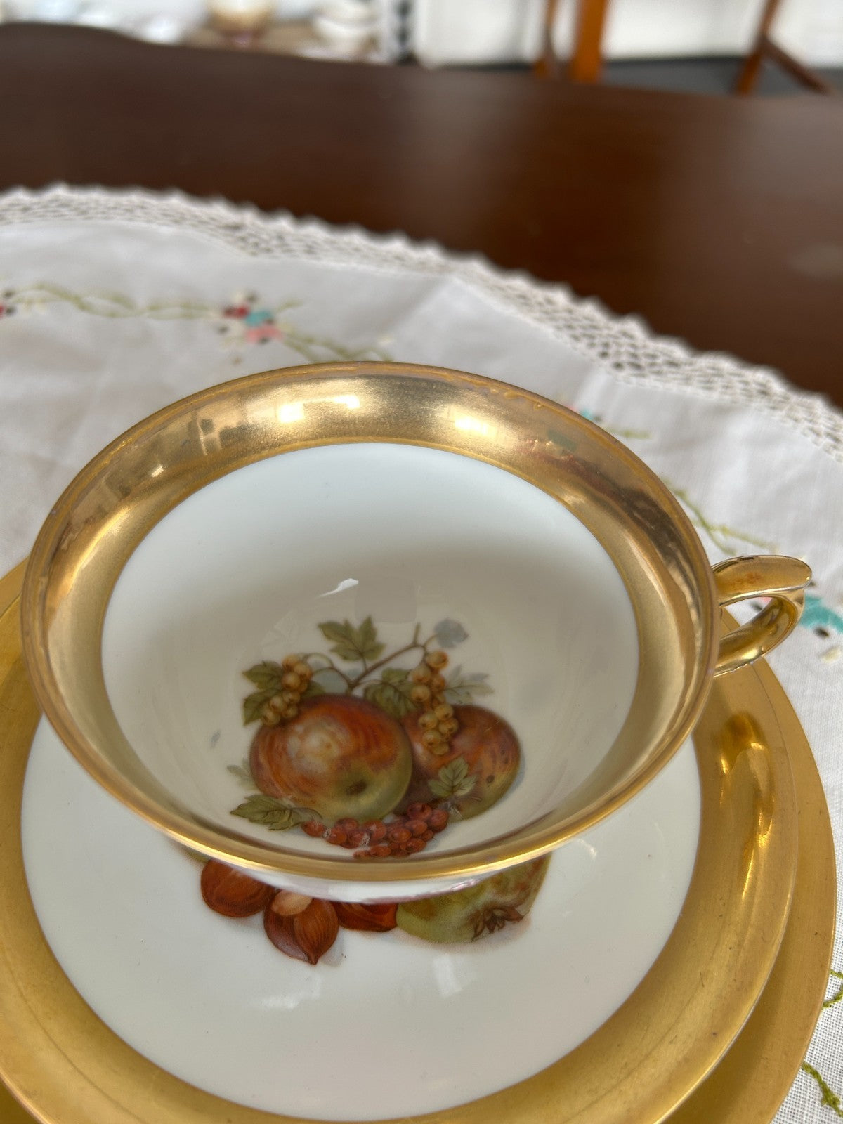 Vintage Westminster Fine China 22ct Gold Rimmed Fruit Tea Cup Trio