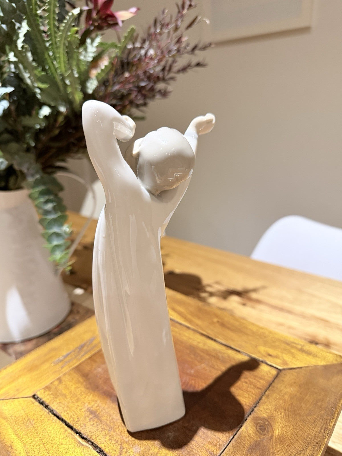Lladro Boy Awakening 4870 Porcelain Figurine Spain Gloss White Retired 21cm