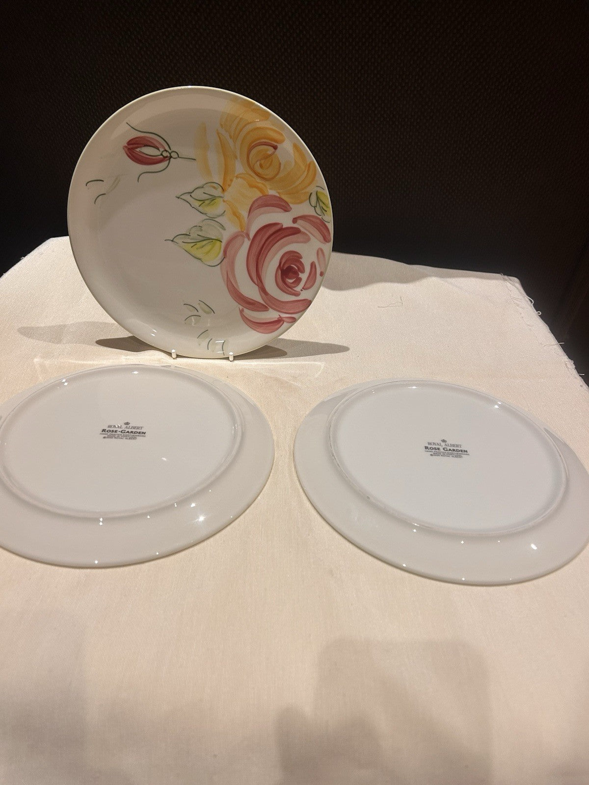 Royal Albert Rose Garden Floral Plates Set of 3 Bone China England 22cm