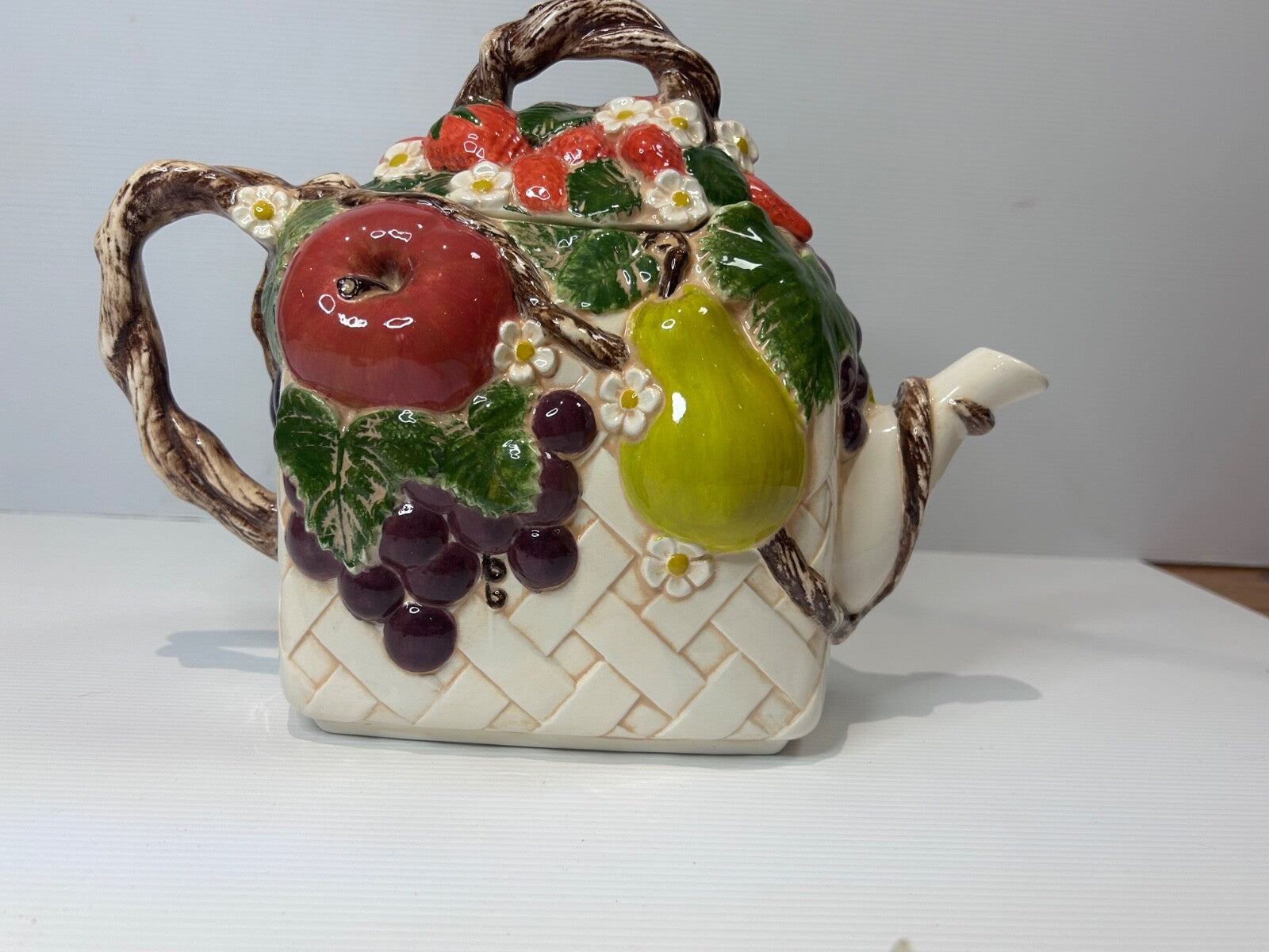 Vintage Fruit Basket Teapot – 1980s Retro Kitchen Style – 1950s Inspired Ceramic