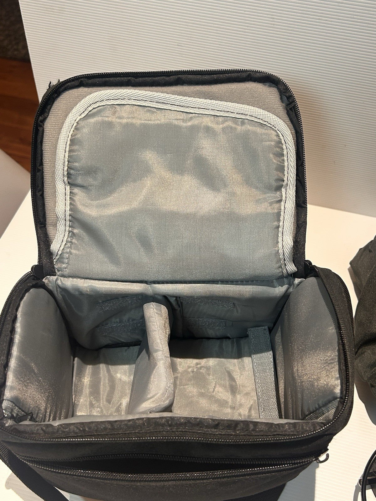 Nikon Coolpix P80 Camera 10.1MP w/ Charger & Nikon Bag With Rain Cover