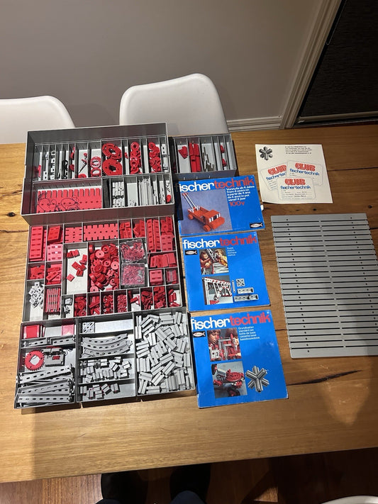 Fischertechnik Vintage Sets x3 w/ Manuals & Club Cards – 1969–1980s STEM Toy