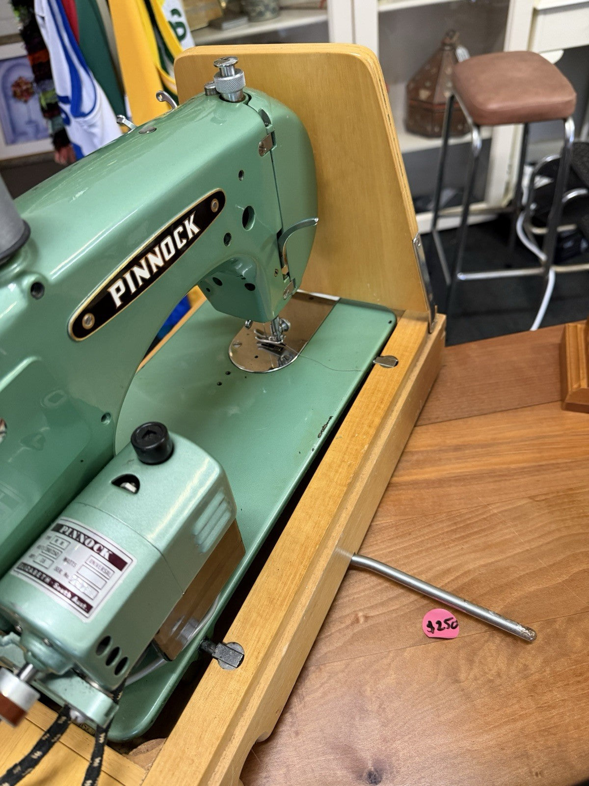 Vintage Pinnock Sewmaster Sewing Machine Mint Green Made Australia Working Case