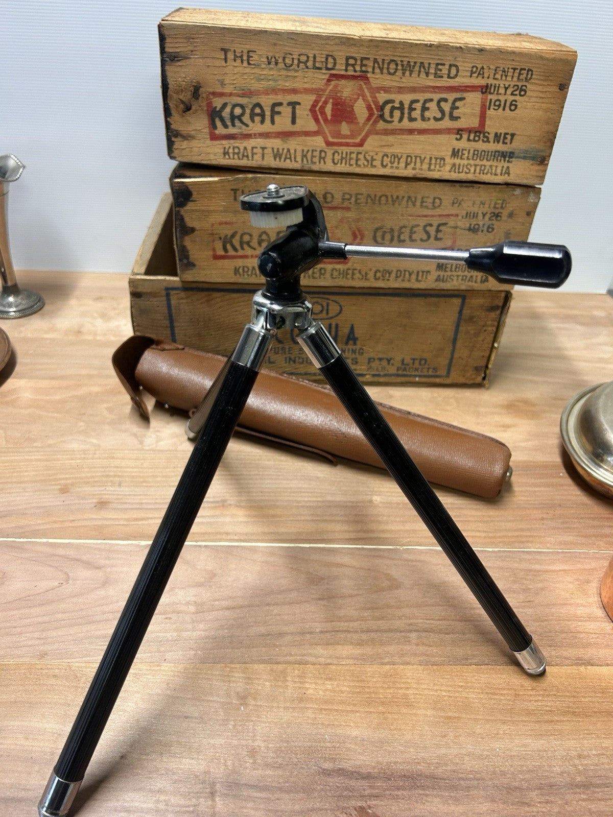 Hanimex B Vintage Camera Tripod with Adjustable Head & Vinyl Case 1960s