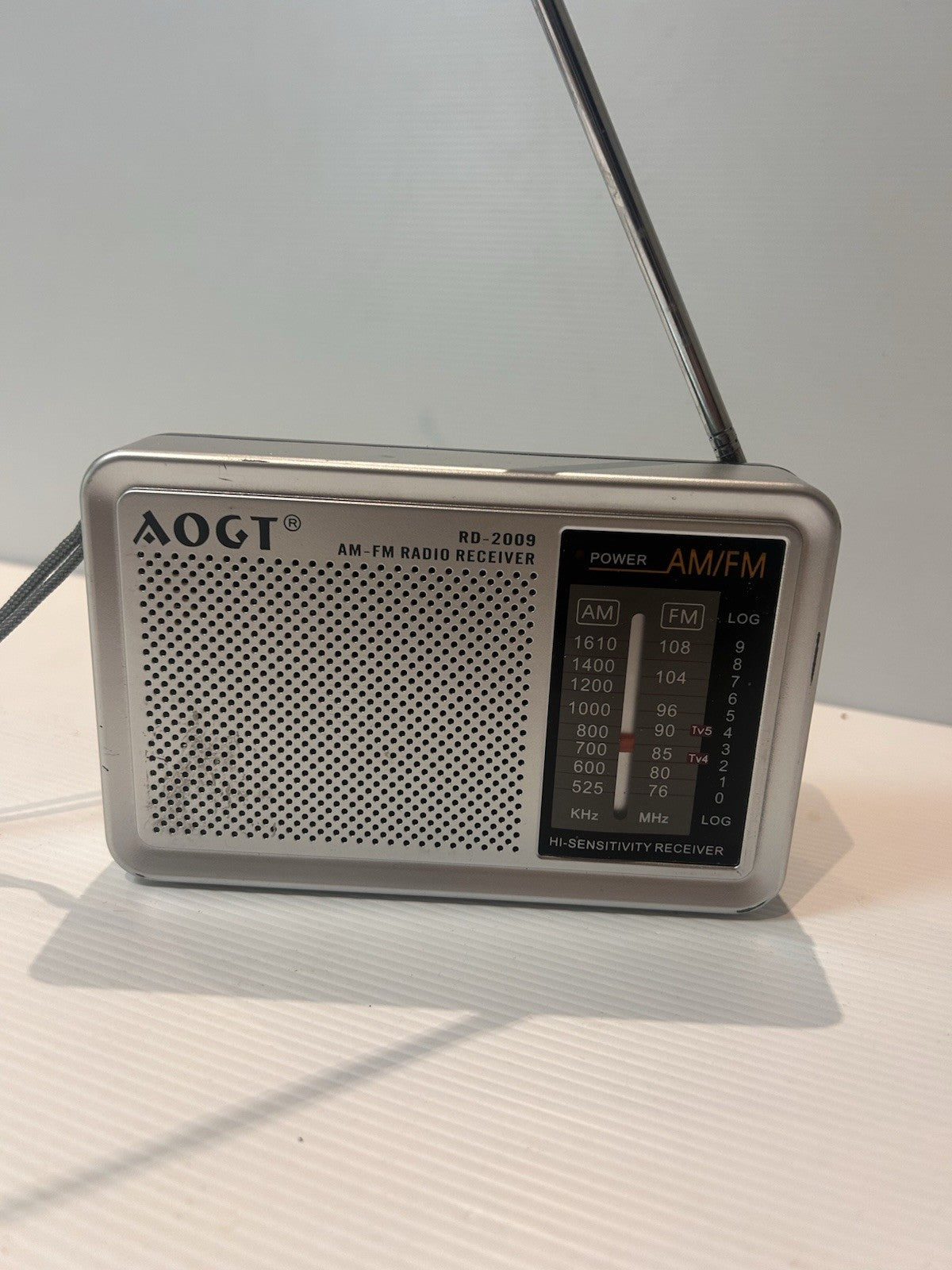 "AOGT" AM FM Radio - Brand new never used, still in original box and bubble wrap
