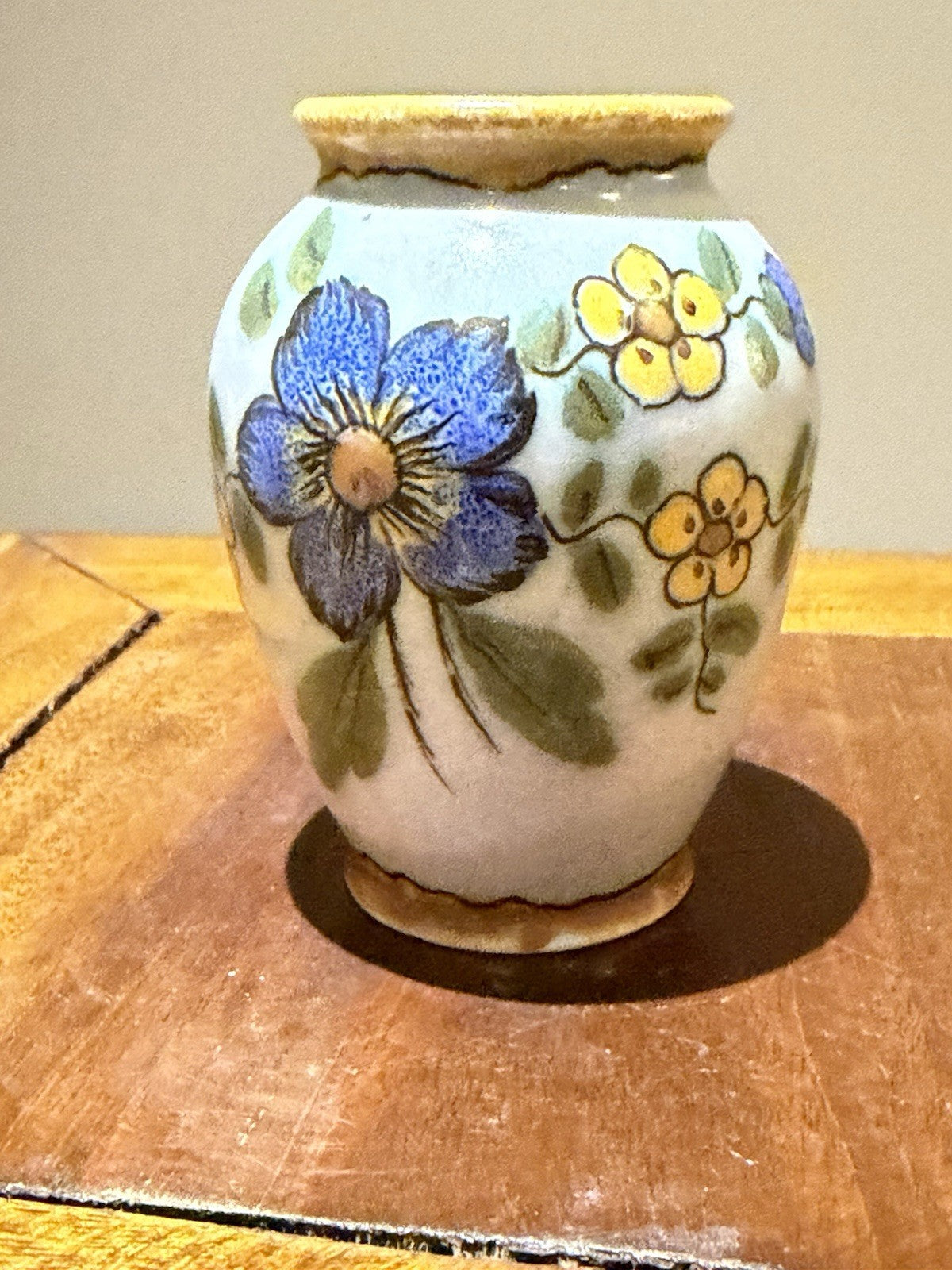 Royal Zuid Holland Gouda Vase Floral Hand Painted Dutch Pottery 1829 8cm Tall