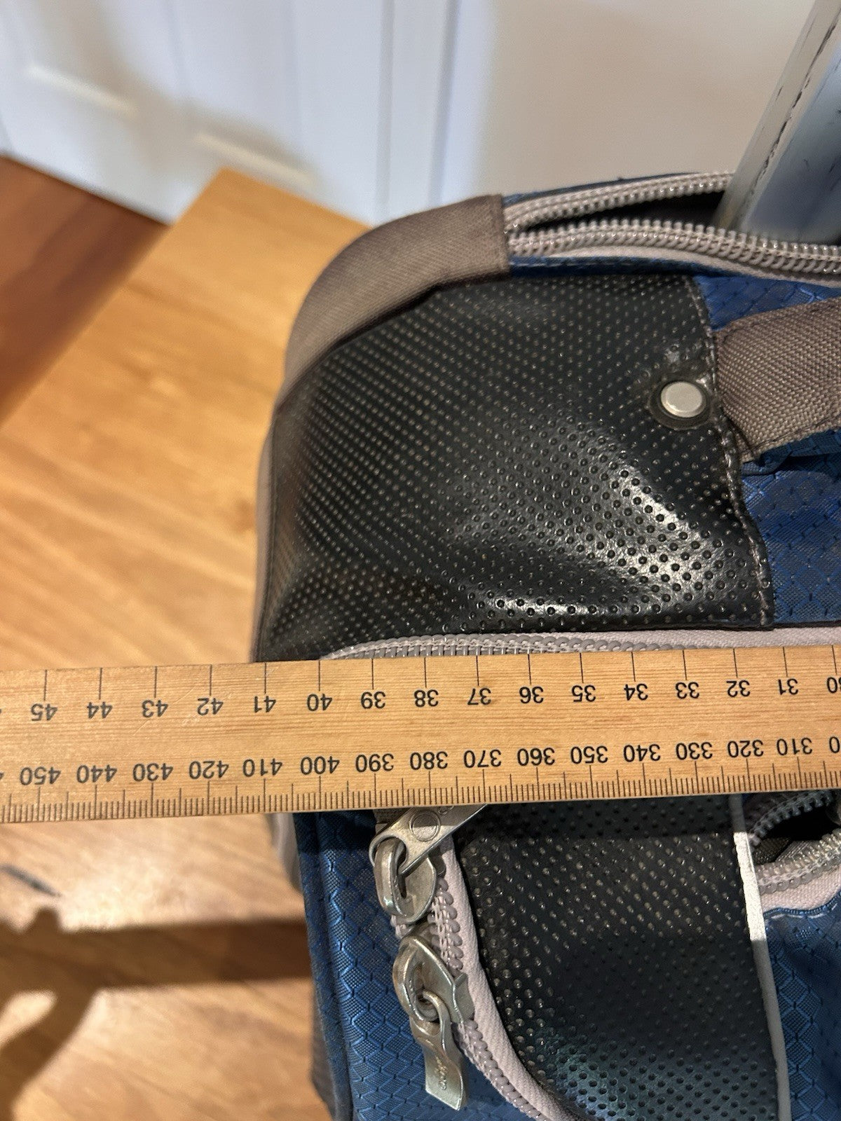 Comfit Pro Ultraglide LX Lawn Bowls Trolley Bag – Blue – 4 Bowl Capacity