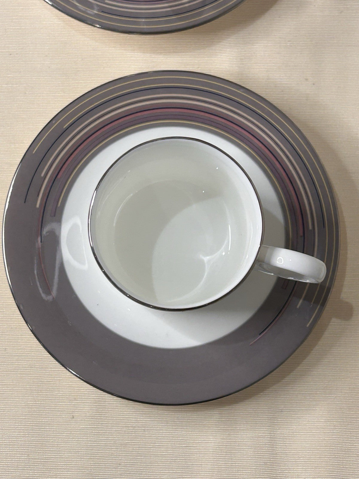 Mikasa Bone China M6056 Japan – Set of 5 Cups & Saucers – Modern Stripe Design