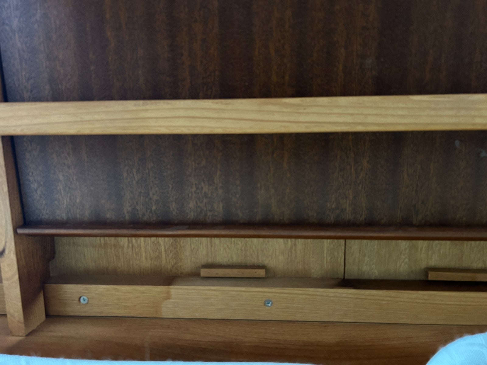 Noblett SA Mahogony Oval Extendable Dining Table  and 6 Chairs