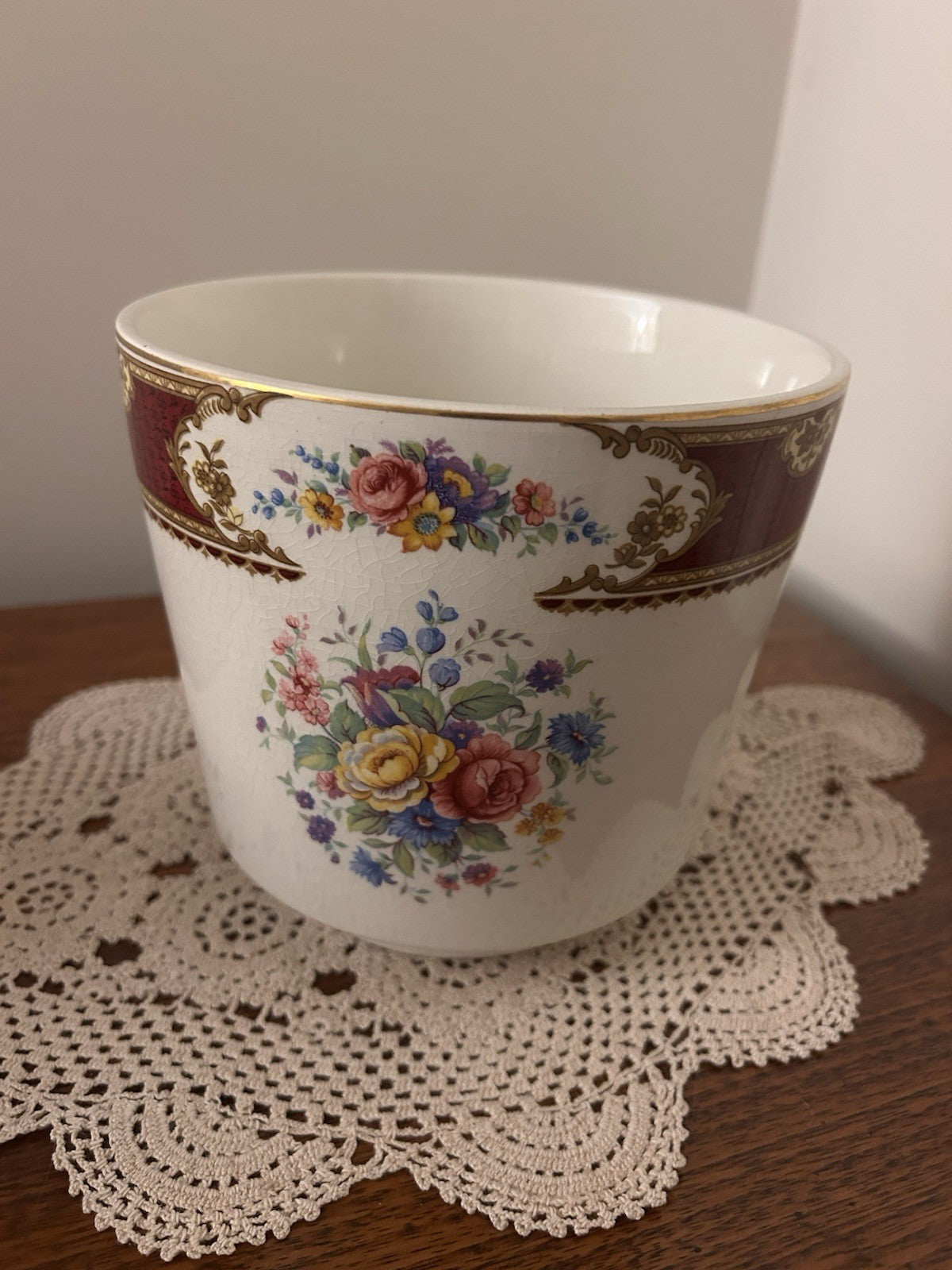 Enoch Wedgwood Tunstall Floral Burgundy Gold Cachepot Vintage England