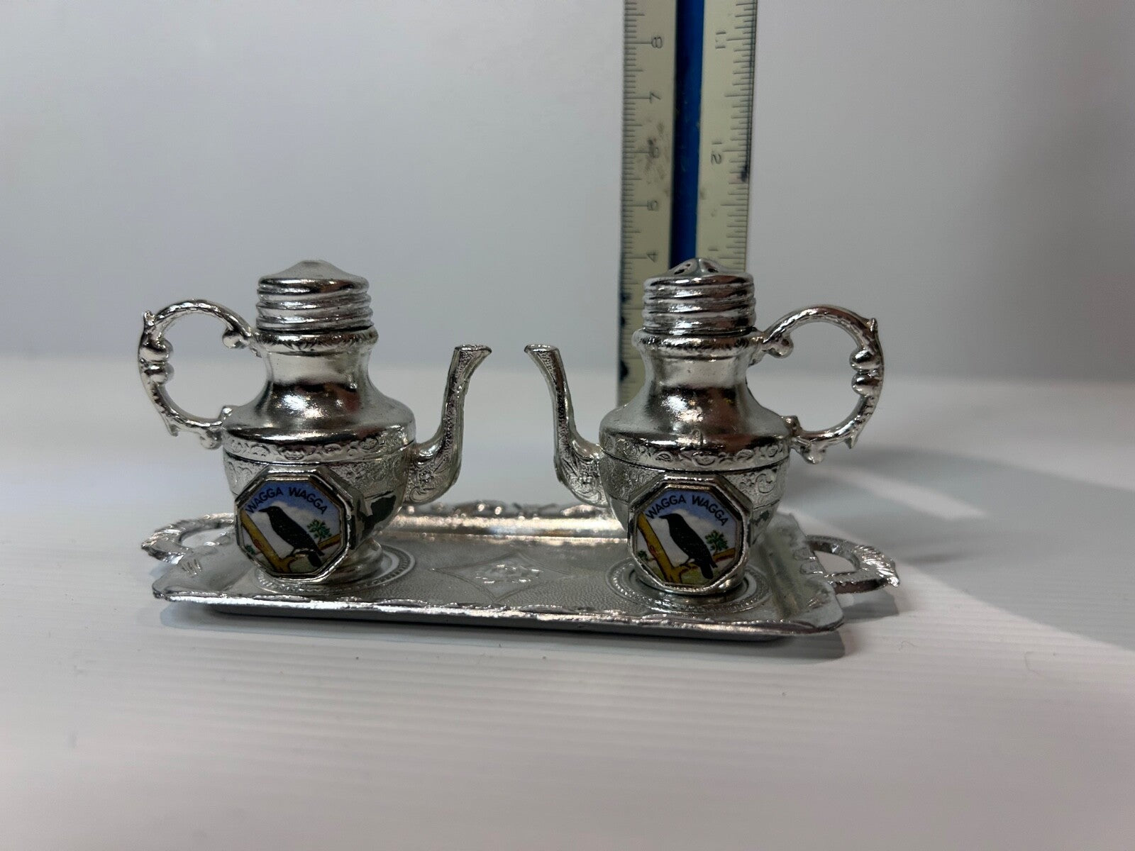 Vintage Collectable Souvenir Salt & Pepper Shaker Set – Wagga Wagga