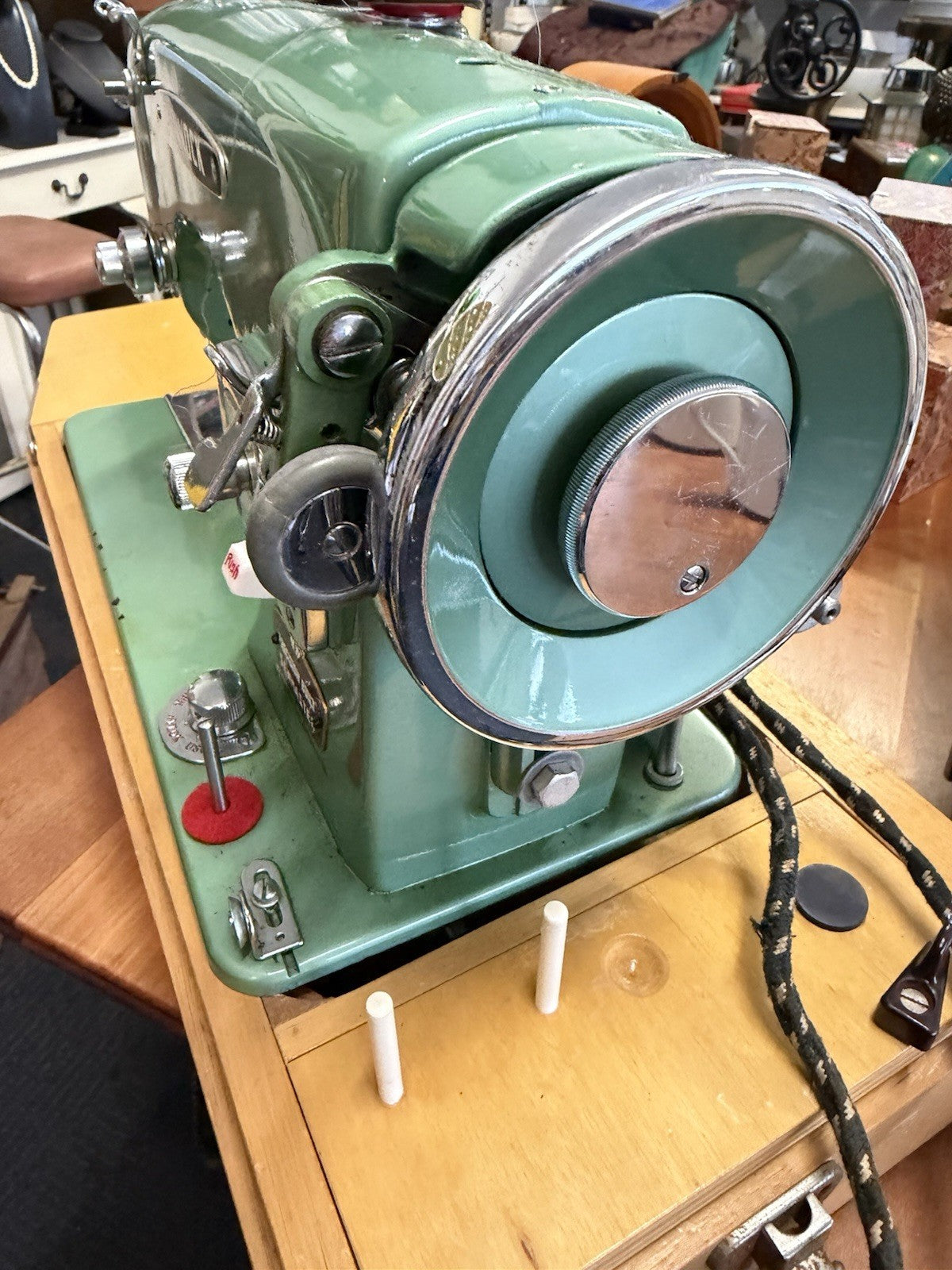 Vintage Pinnock Sewmaster Sewing Machine Mint Green Made Australia Working Case