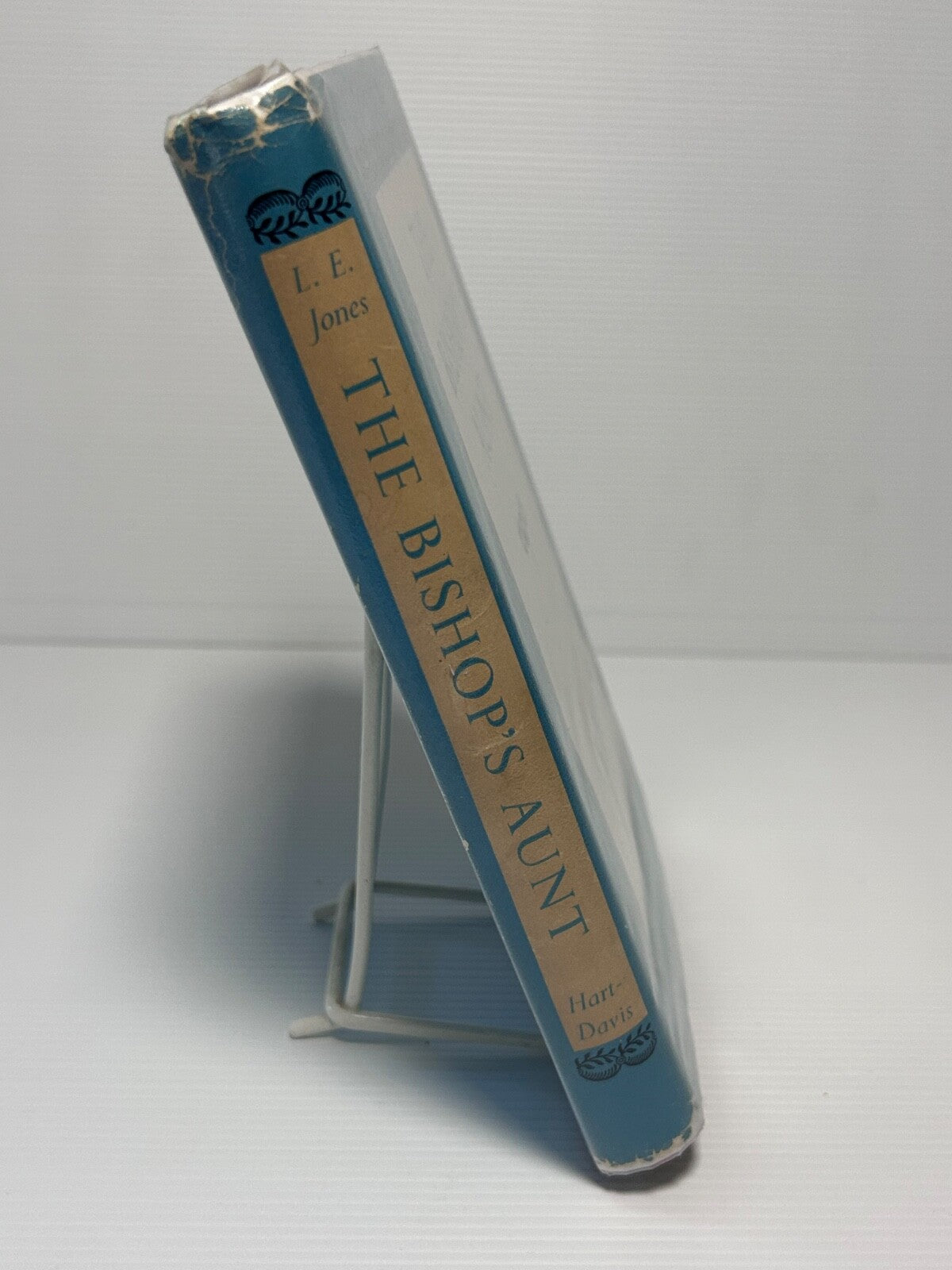 The Bishops Aunt, L.E Jones, Rupert Hart Davis, 1961, Hardcover