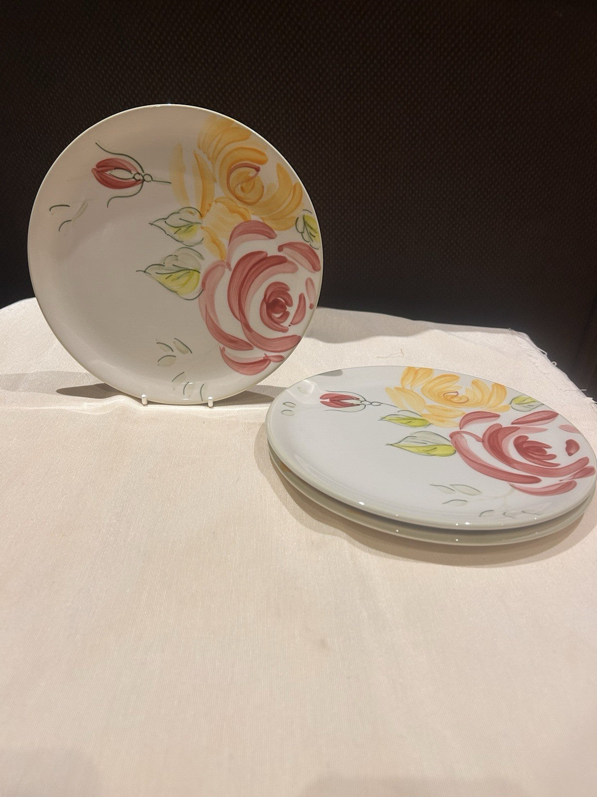 Royal Albert Rose Garden Floral Plates Set of 3 Bone China England 22cm