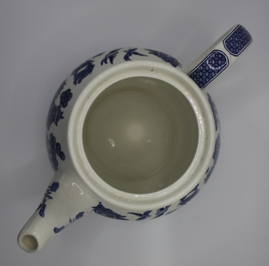 Vintage Churchill Blue & White Teapot – Fine English Tableware, England