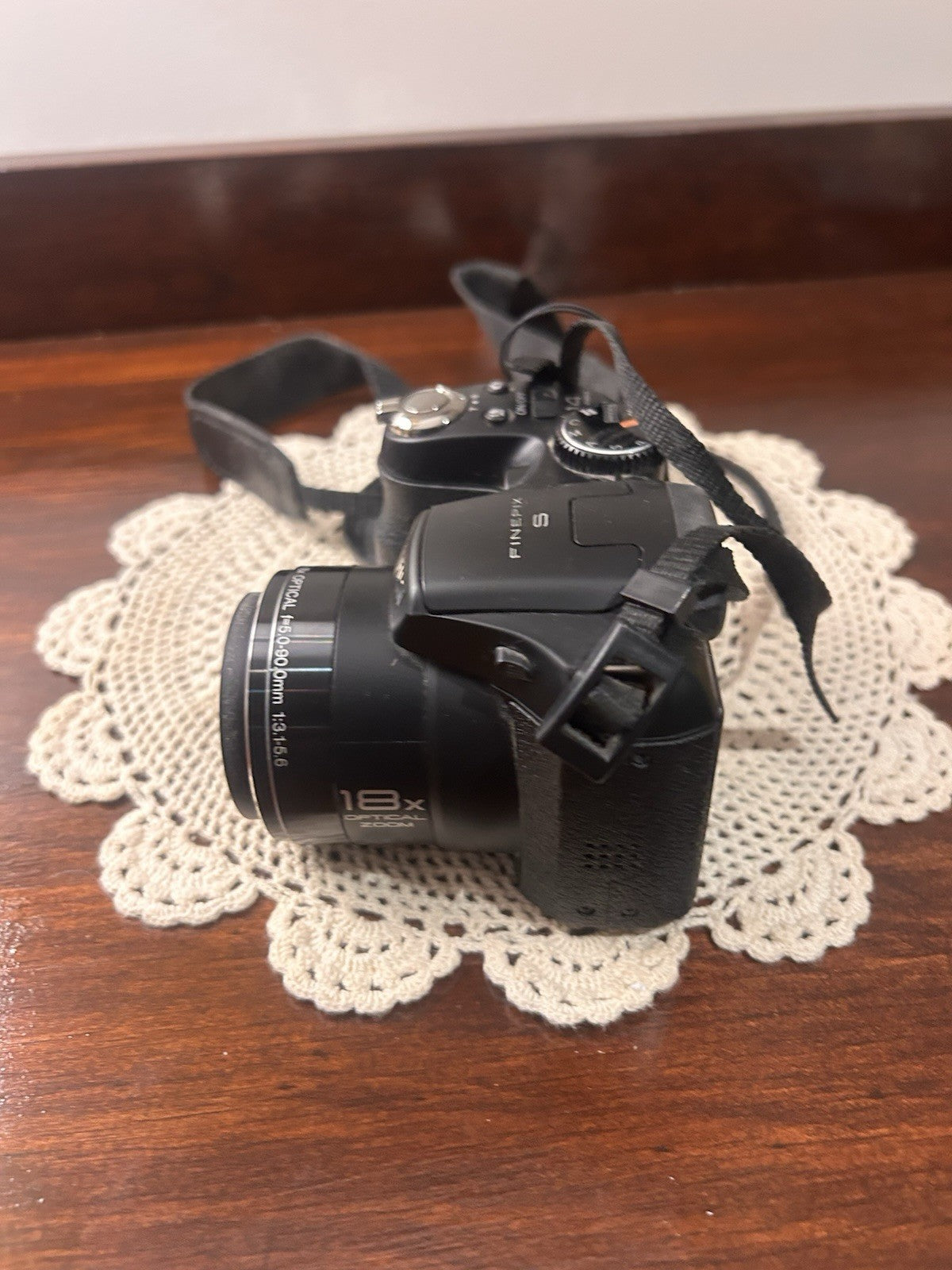 Fujifilm FinePix S2980 Digital Camera 18x Optical Zoom Boxed 14MP Tested