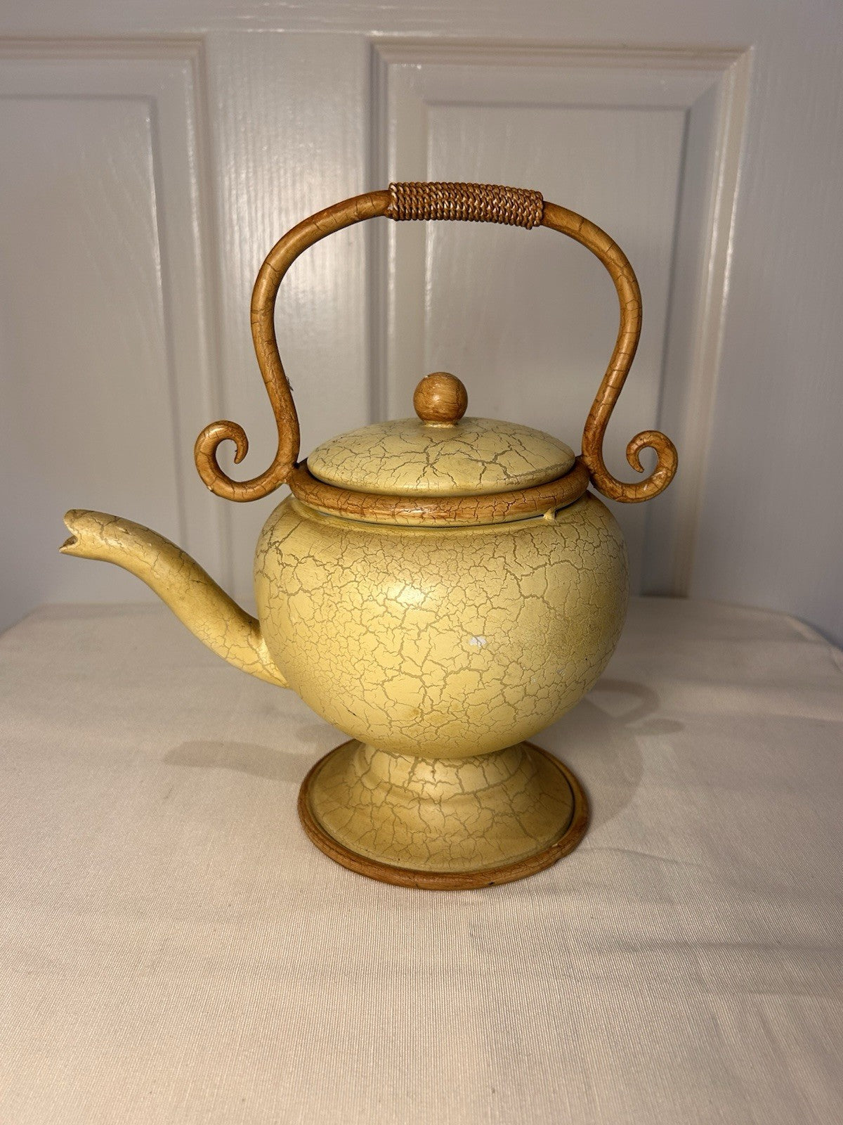 Rustic Rooster Decorative Teapot Jug – Crackle Finish Country Farmhouse 26cm