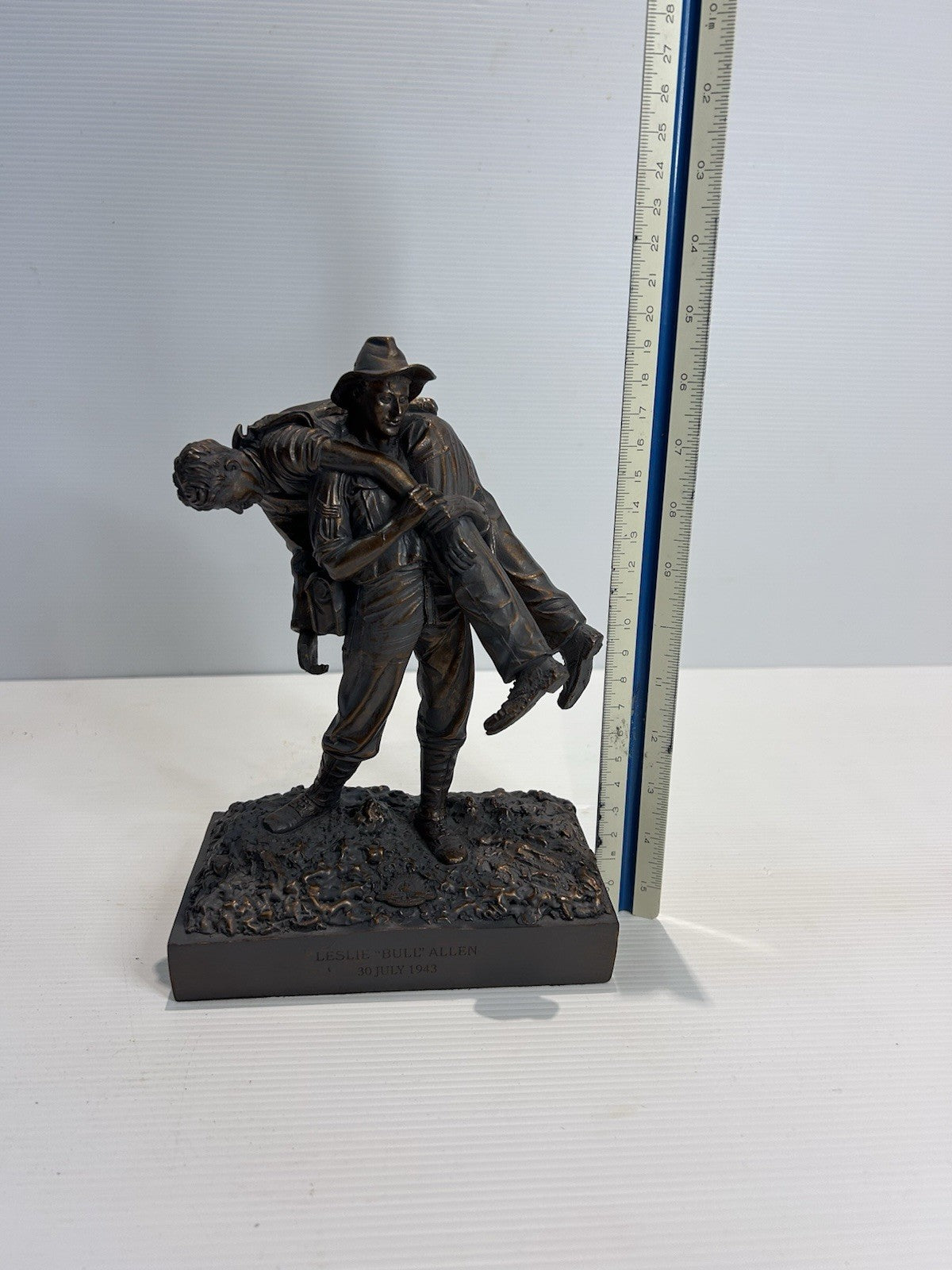 Leslie “Bull” Allen 1943 Bronze Figurine Australian WWII Hero 22cm Statue