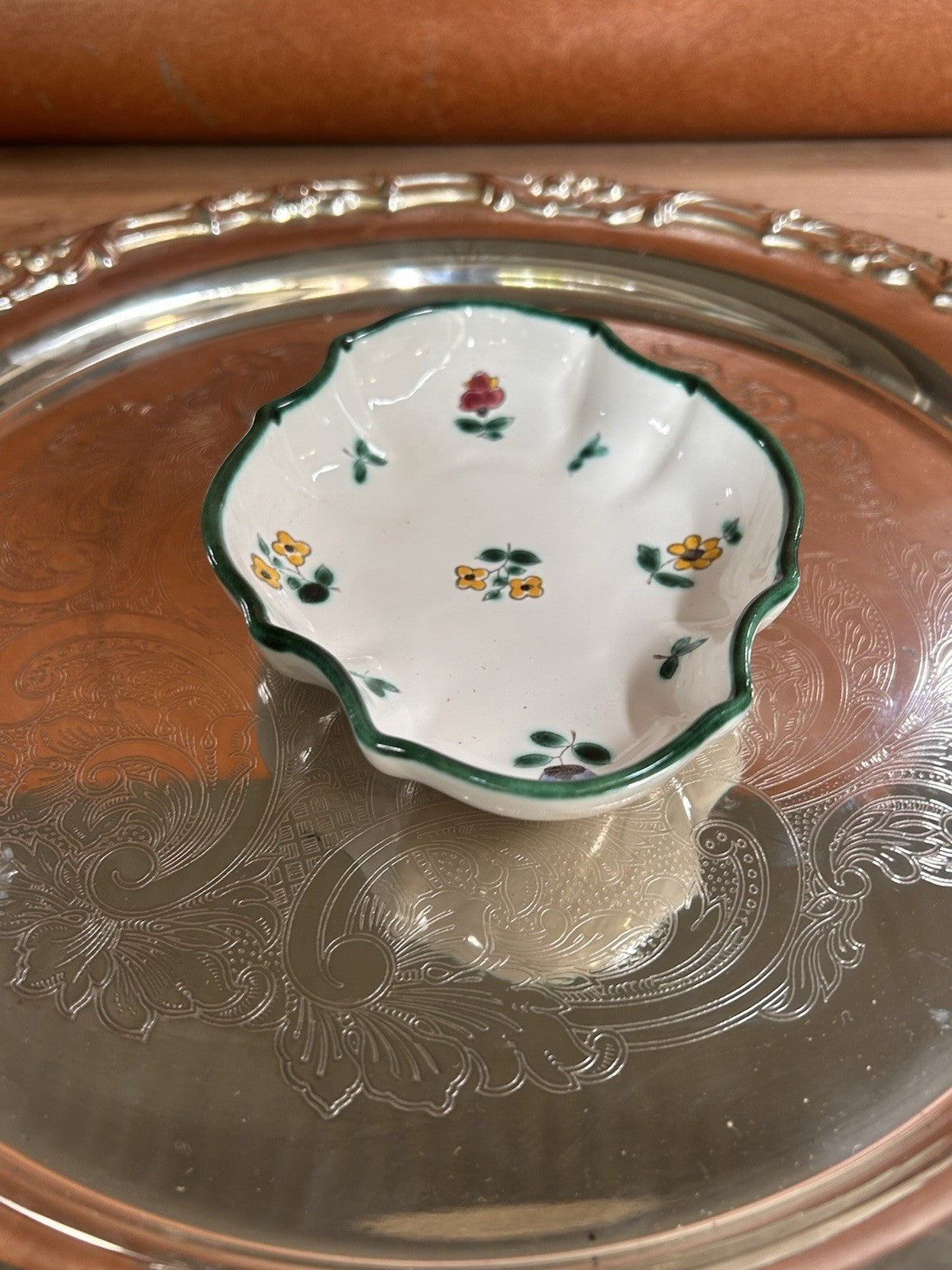 Gmundner Keramik Austria Handmalerei Floral Scalloped Dish Bowl 137/3