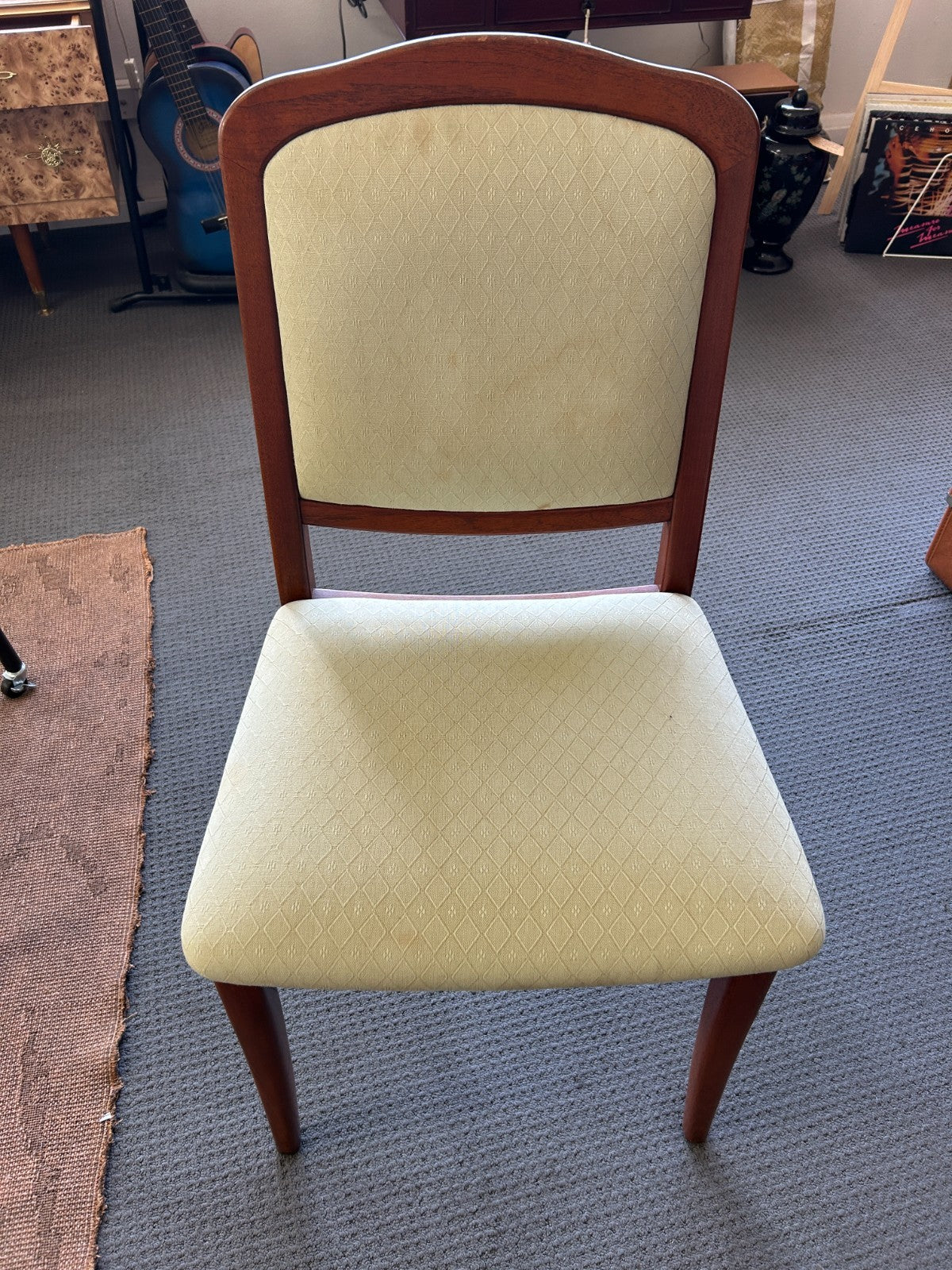 Noblett SA Mahogony Oval Extendable Dining Table  and 6 Chairs