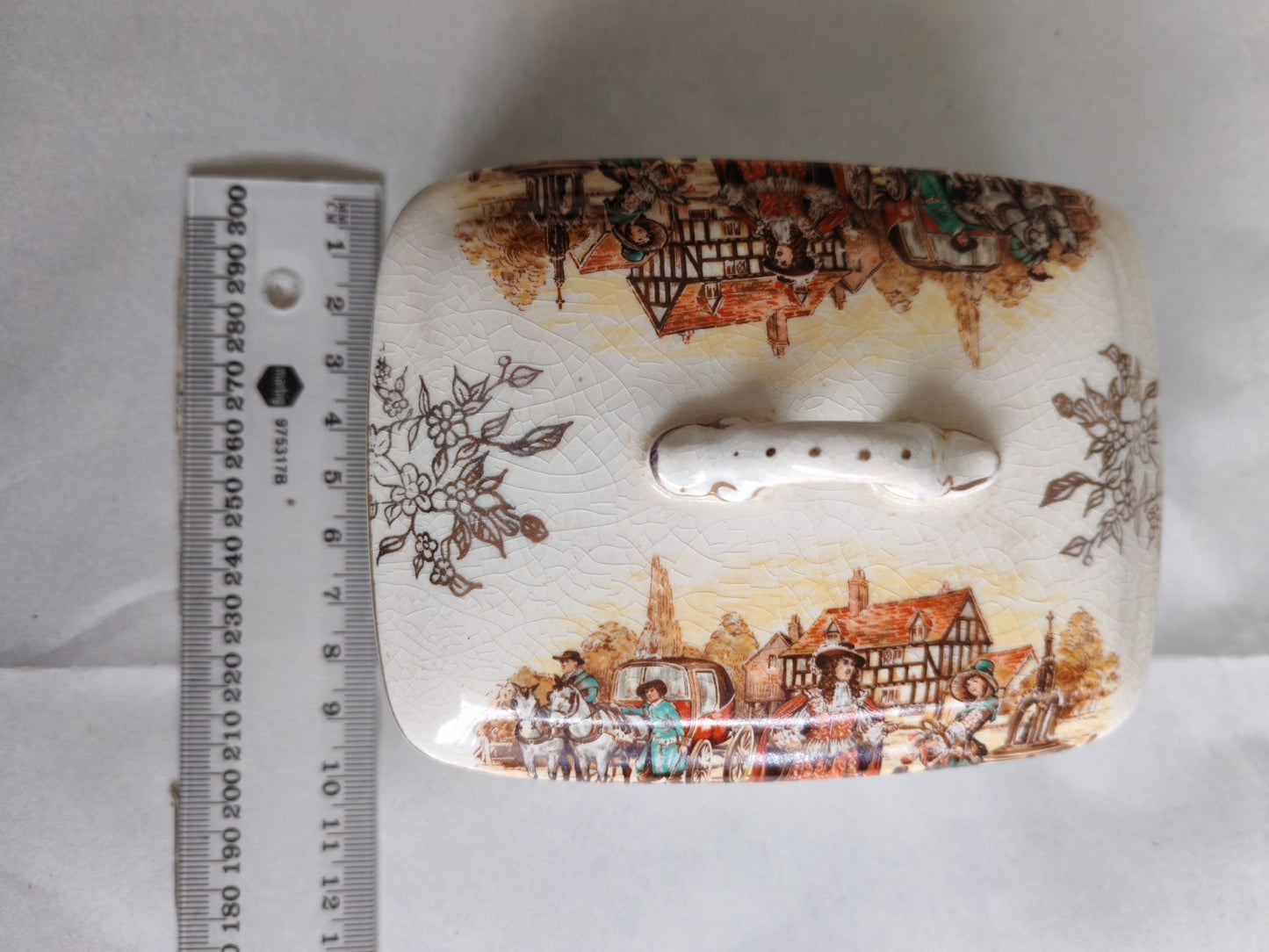 Vintage Crackle Glaze Butter Tray Cover “De Olden Days” Scene