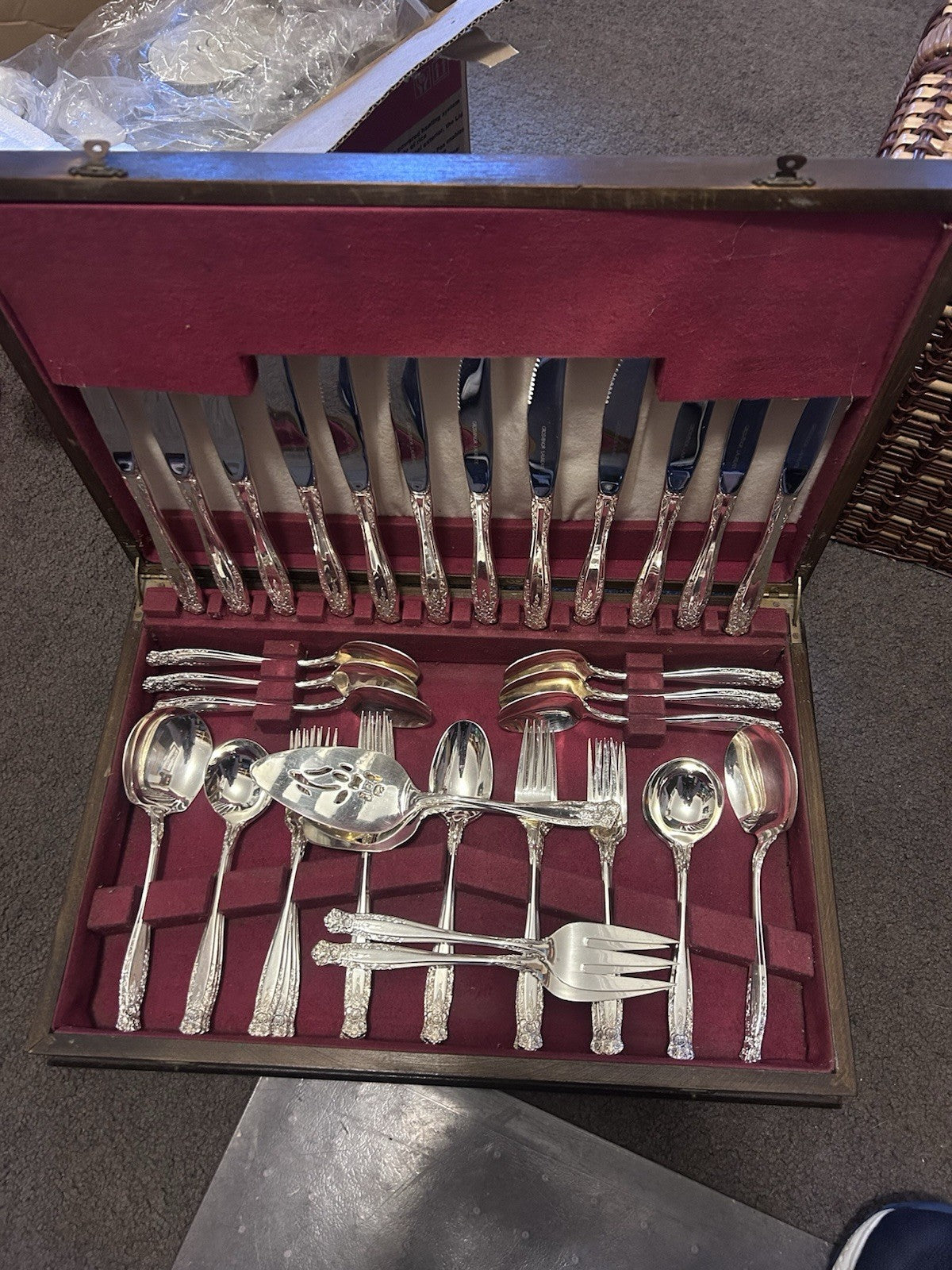 Grosvenor Laureate Silver Plated Cutlery Set for 6 + Serving Pieces 1960s Vintag